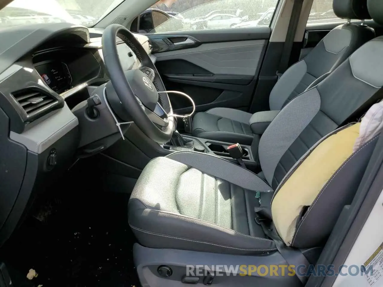 7 Photograph of a damaged car 3VV4X7B22RM052665 VOLKSWAGEN TAOS SEL 2024