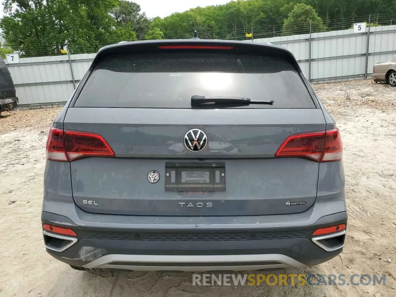 6 Photograph of a damaged car 3VV4X7B25RM041787 VOLKSWAGEN TAOS SEL 2024