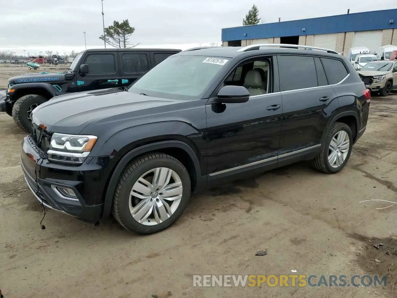 1 Фотография поврежденного автомобиля 1V2MR2CAXKC547641 VOLKSWAGEN TIGUAN 2019