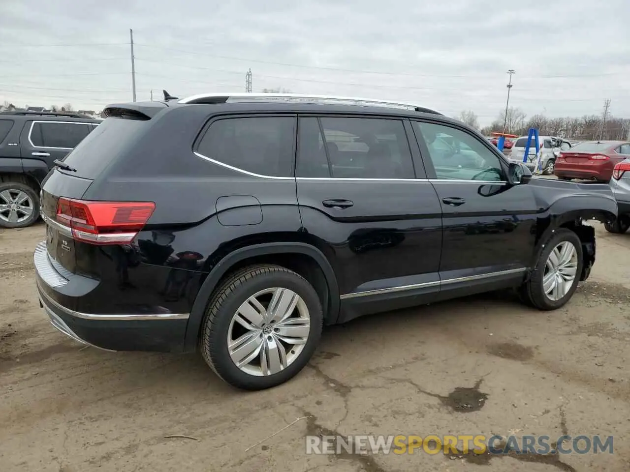 3 Фотография поврежденного автомобиля 1V2MR2CAXKC547641 VOLKSWAGEN TIGUAN 2019
