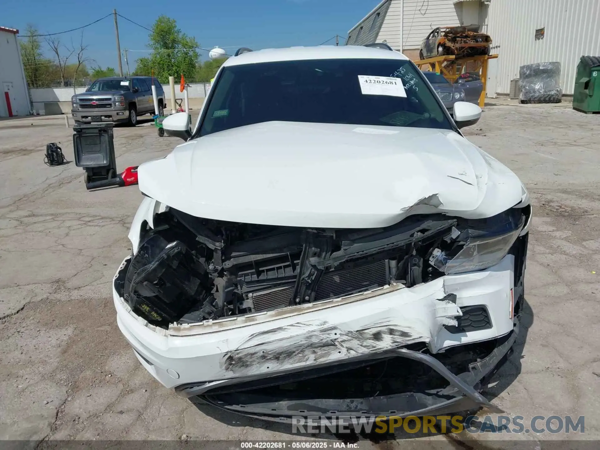 13 Фотография поврежденного автомобиля 3VV0B7AX0KM027036 VOLKSWAGEN TIGUAN 2019