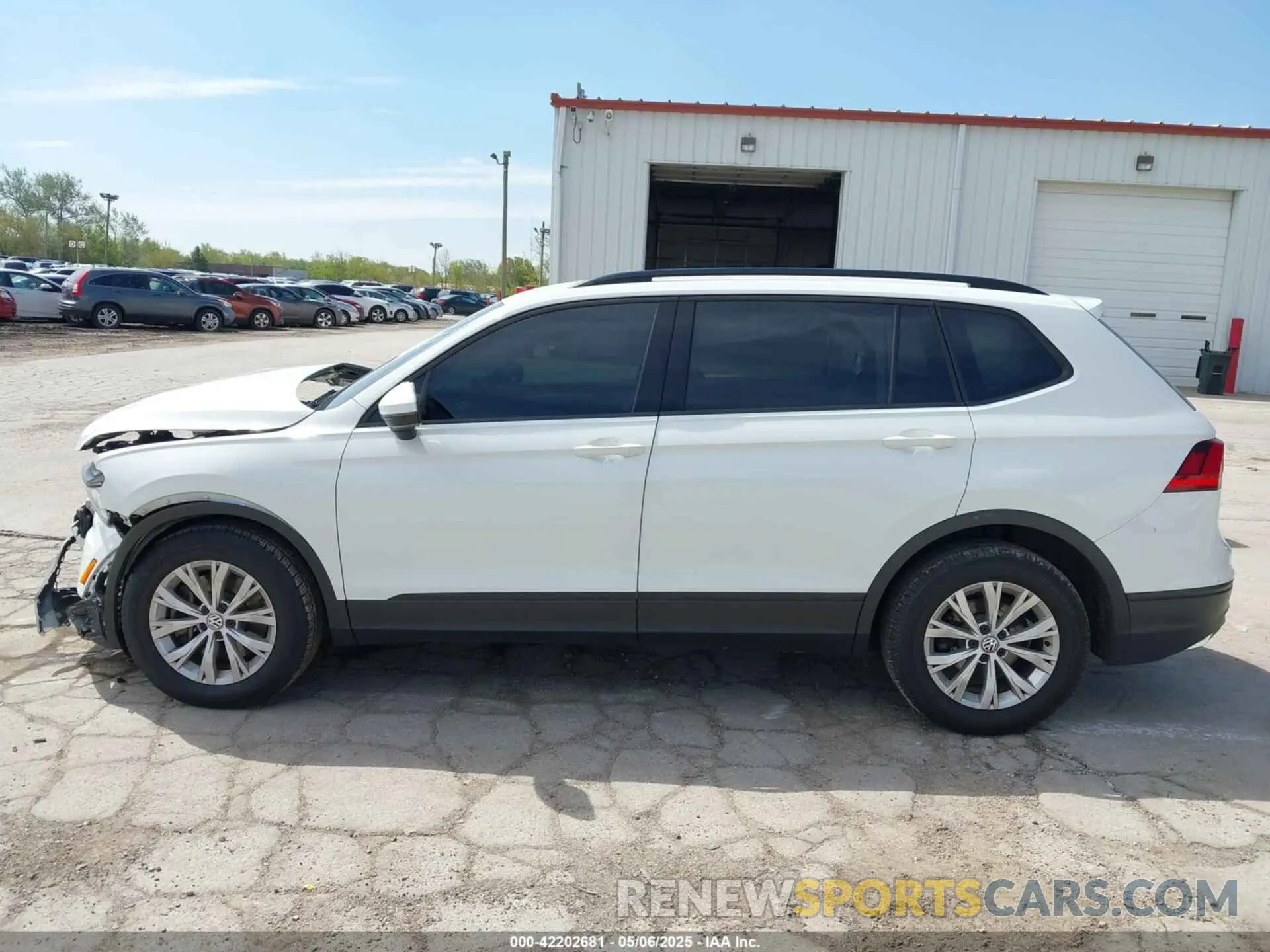 15 Фотография поврежденного автомобиля 3VV0B7AX0KM027036 VOLKSWAGEN TIGUAN 2019