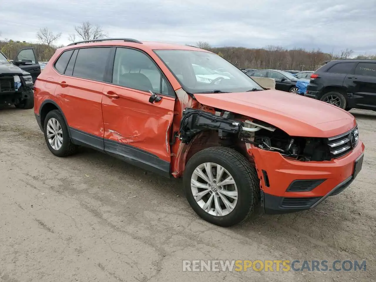 4 Фотография поврежденного автомобиля 3VV0B7AX0KM150836 VOLKSWAGEN TIGUAN 2019