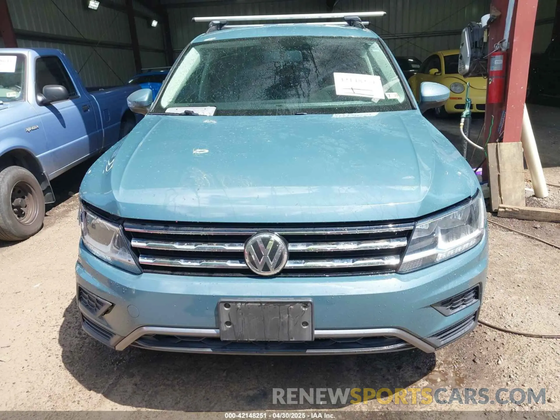 12 Photograph of a damaged car 3VV0B7AX2KM118969 VOLKSWAGEN TIGUAN 2019