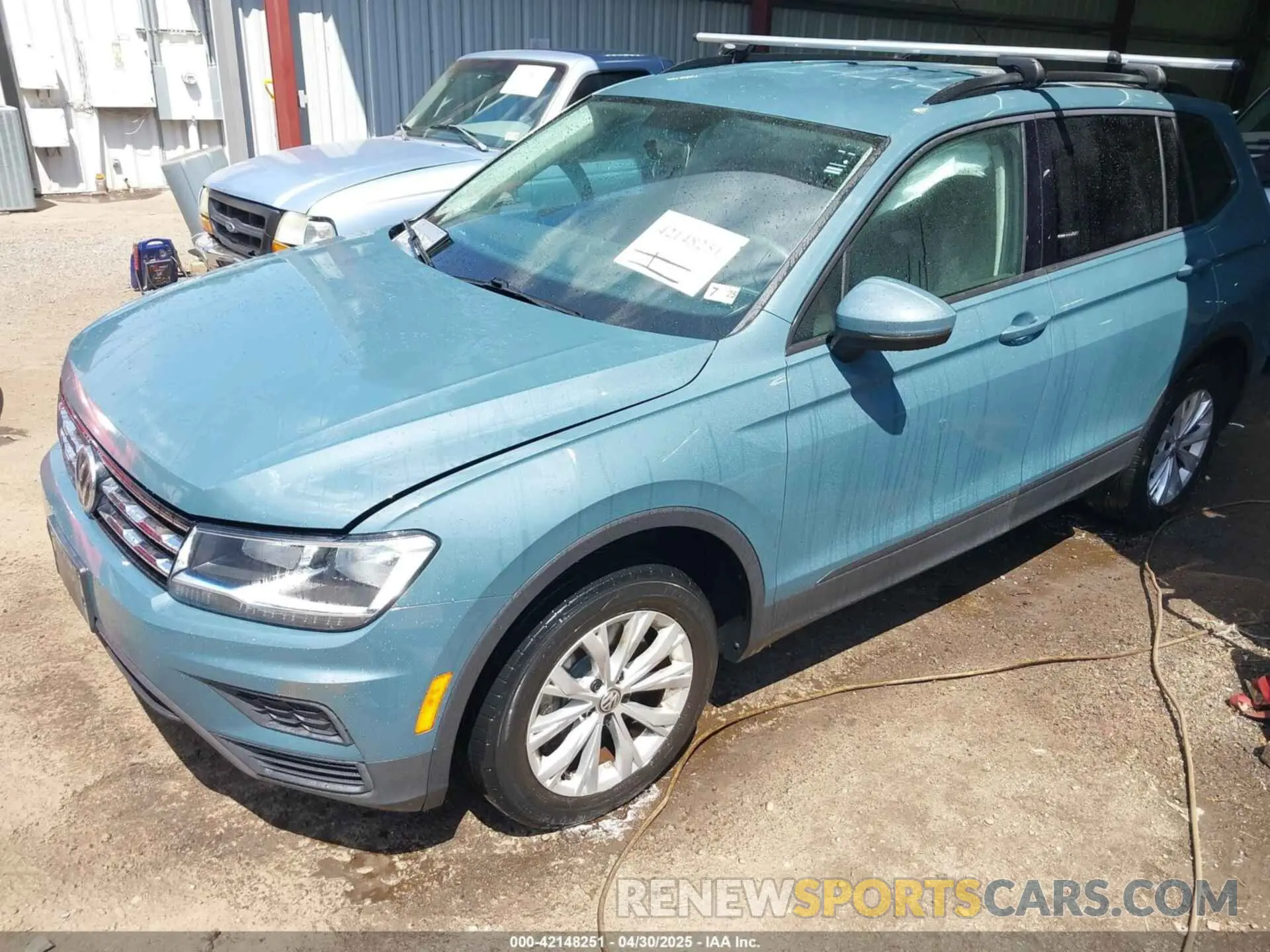 2 Photograph of a damaged car 3VV0B7AX2KM118969 VOLKSWAGEN TIGUAN 2019