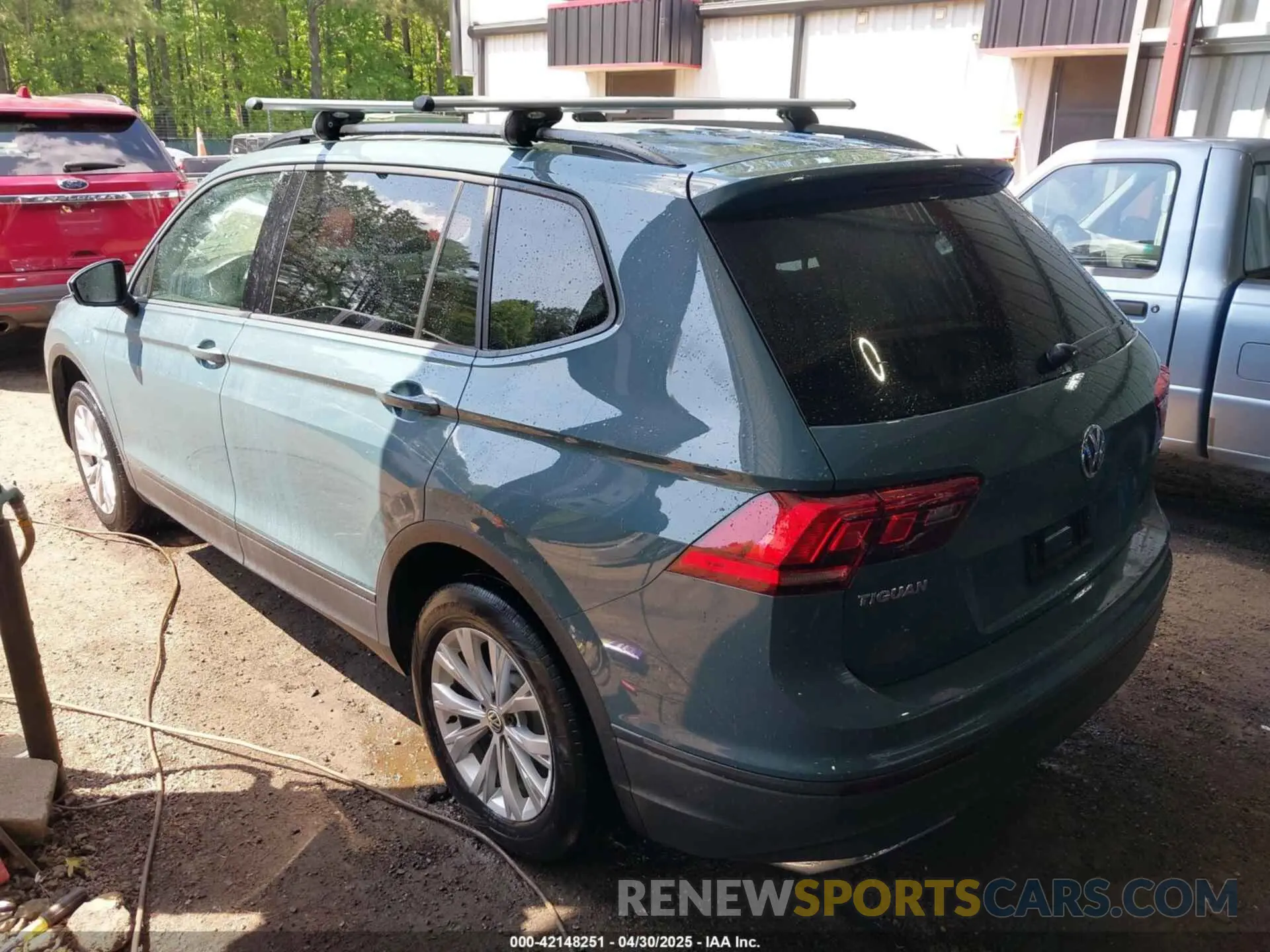 3 Photograph of a damaged car 3VV0B7AX2KM118969 VOLKSWAGEN TIGUAN 2019
