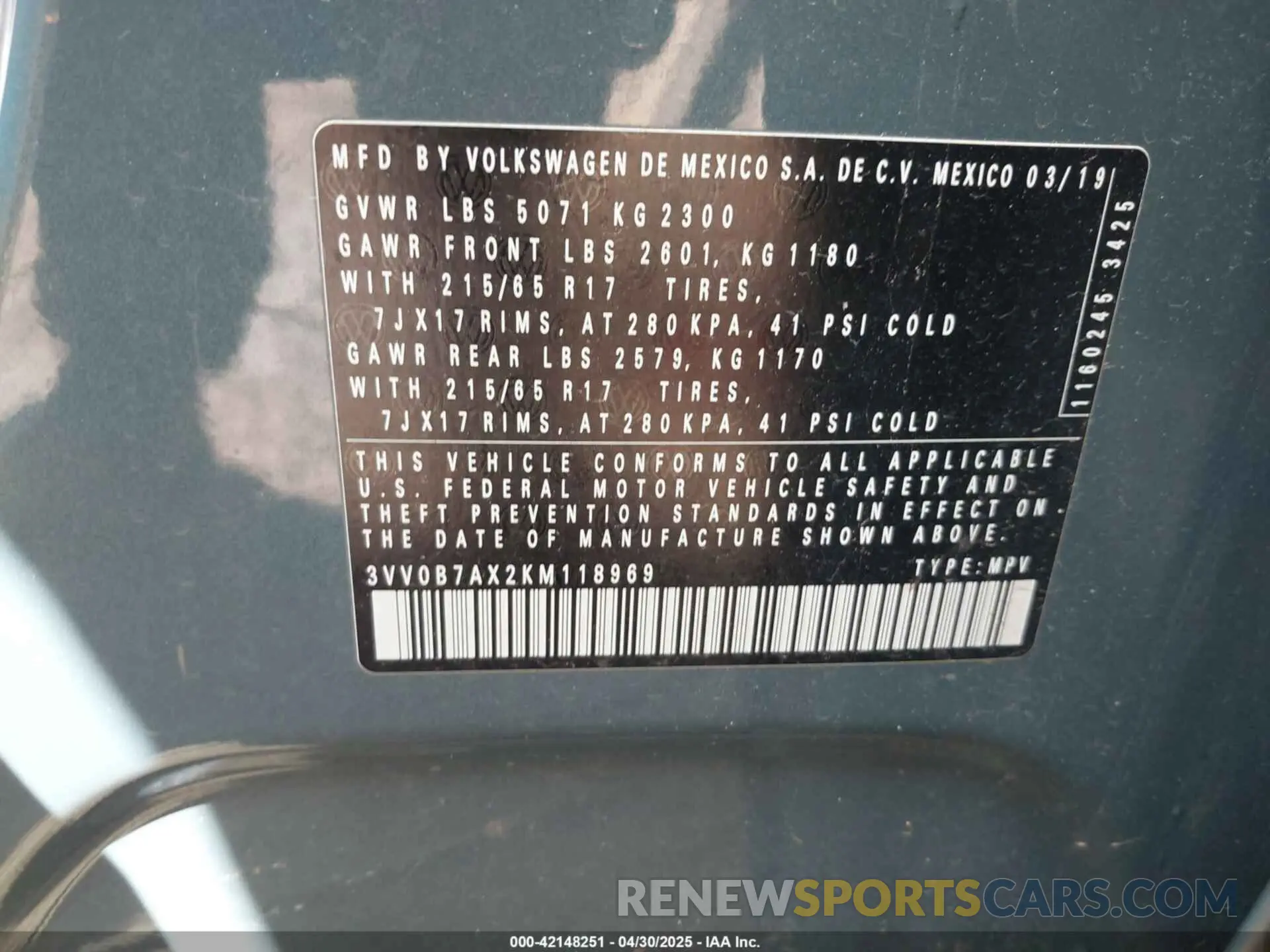 9 Photograph of a damaged car 3VV0B7AX2KM118969 VOLKSWAGEN TIGUAN 2019