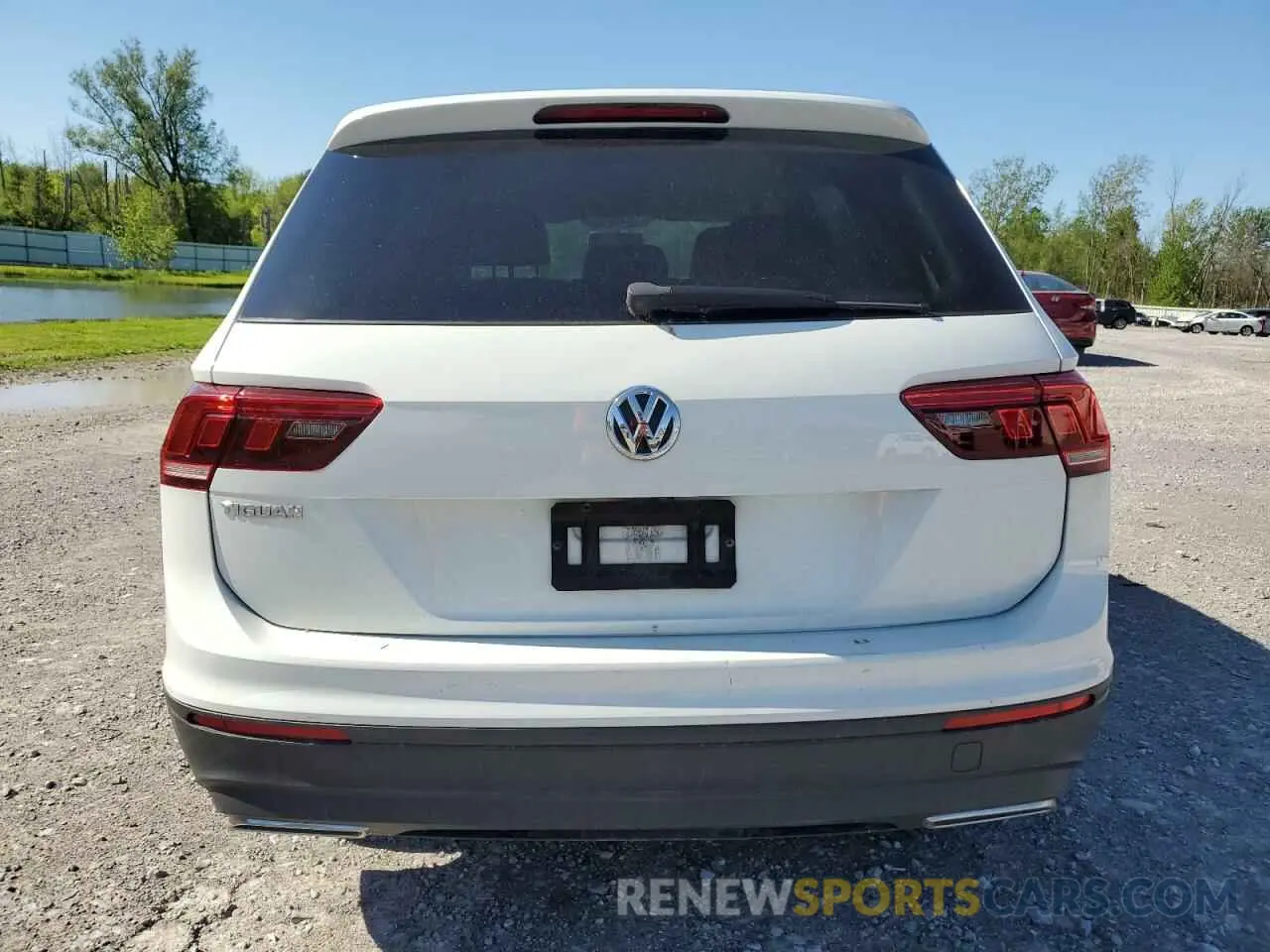 6 Photograph of a damaged car 3VV0B7AX5KM020325 VOLKSWAGEN TIGUAN 2019