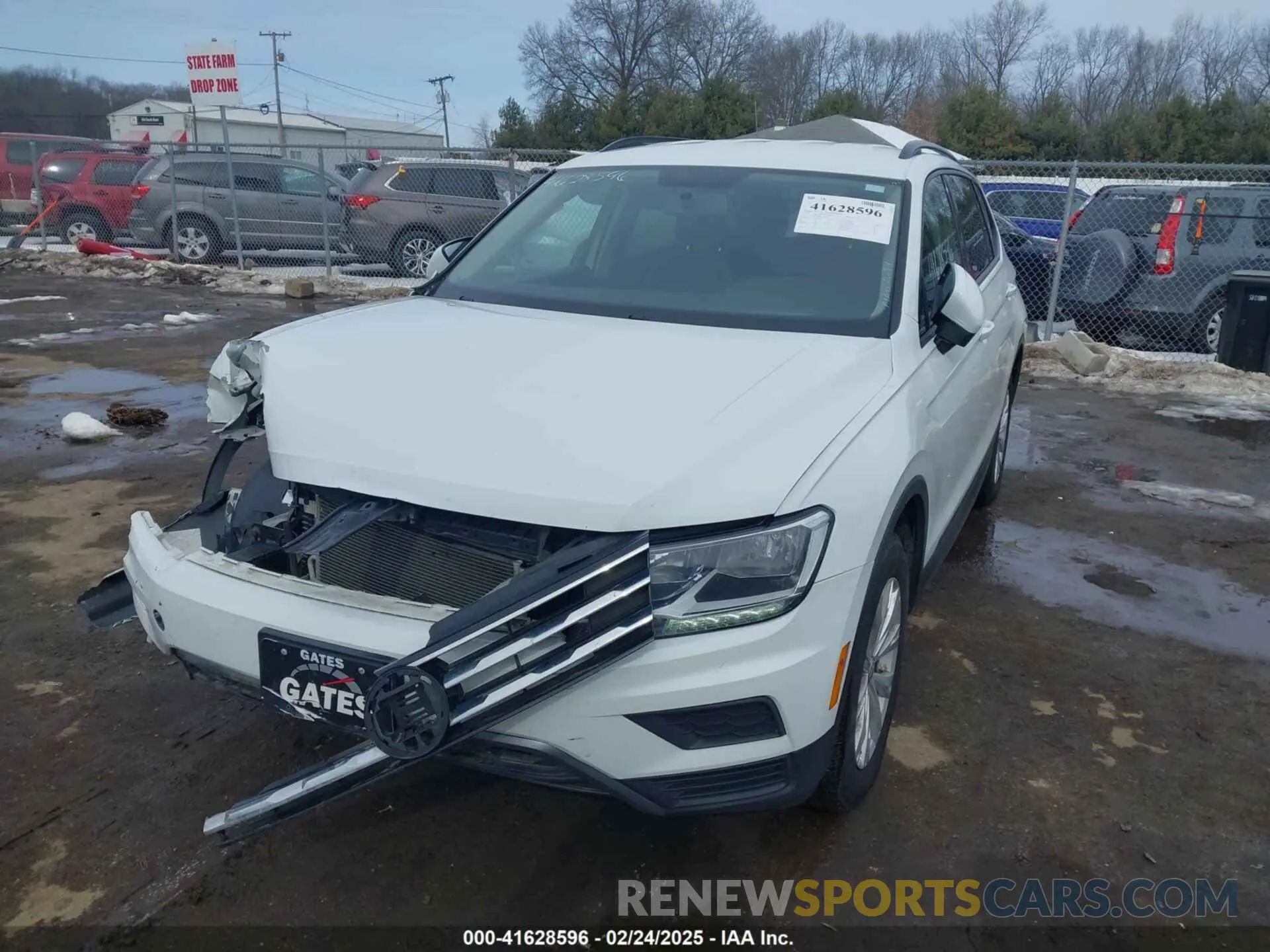 2 Photograph of a damaged car 3VV0B7AX5KM053471 VOLKSWAGEN TIGUAN 2019