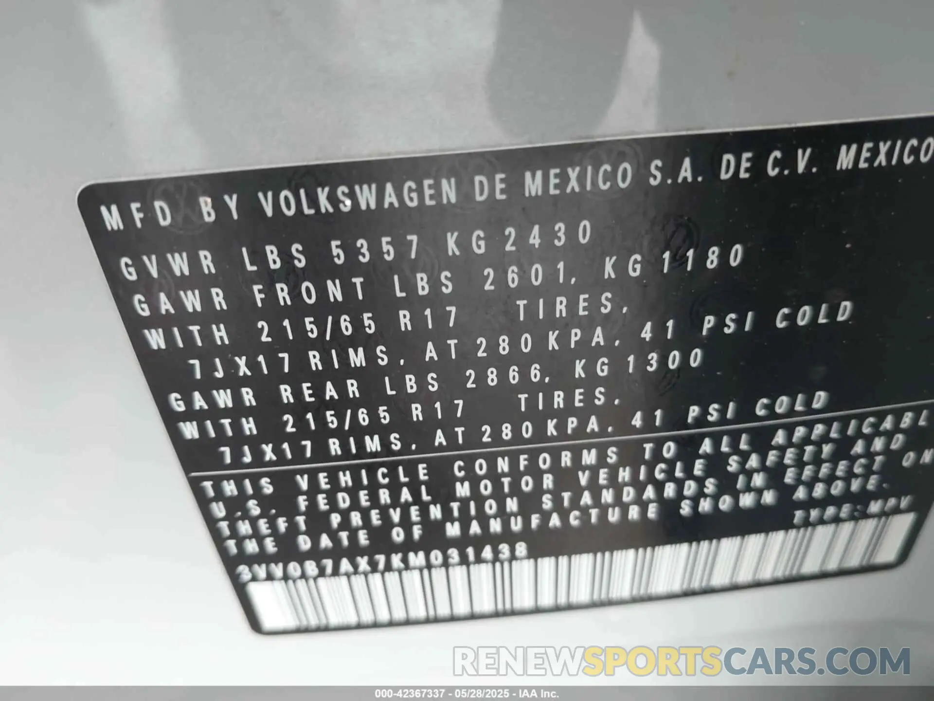 9 Photograph of a damaged car 3VV0B7AX7KM031438 VOLKSWAGEN TIGUAN 2019