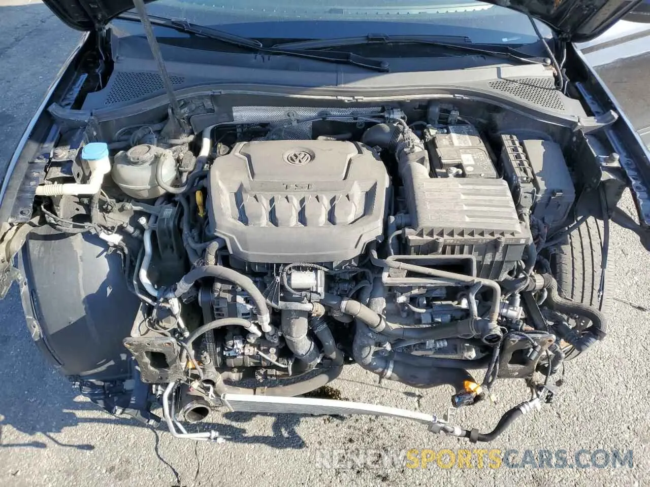 12 Photograph of a damaged car 3VV0B7AX8KM025311 VOLKSWAGEN TIGUAN 2019