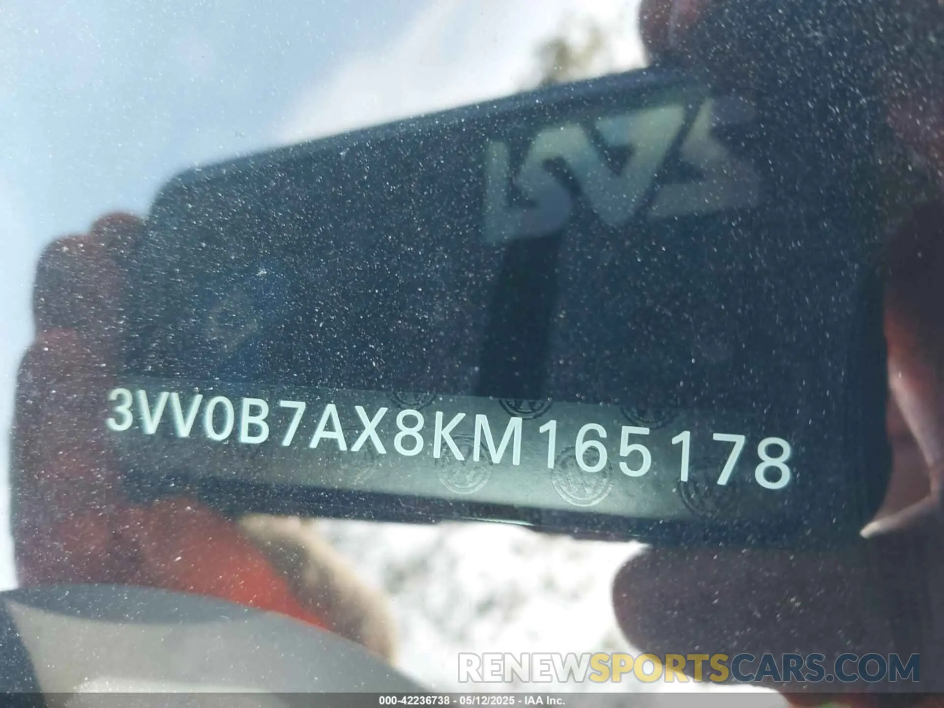 18 Photograph of a damaged car 3VV0B7AX8KM165178 VOLKSWAGEN TIGUAN 2019