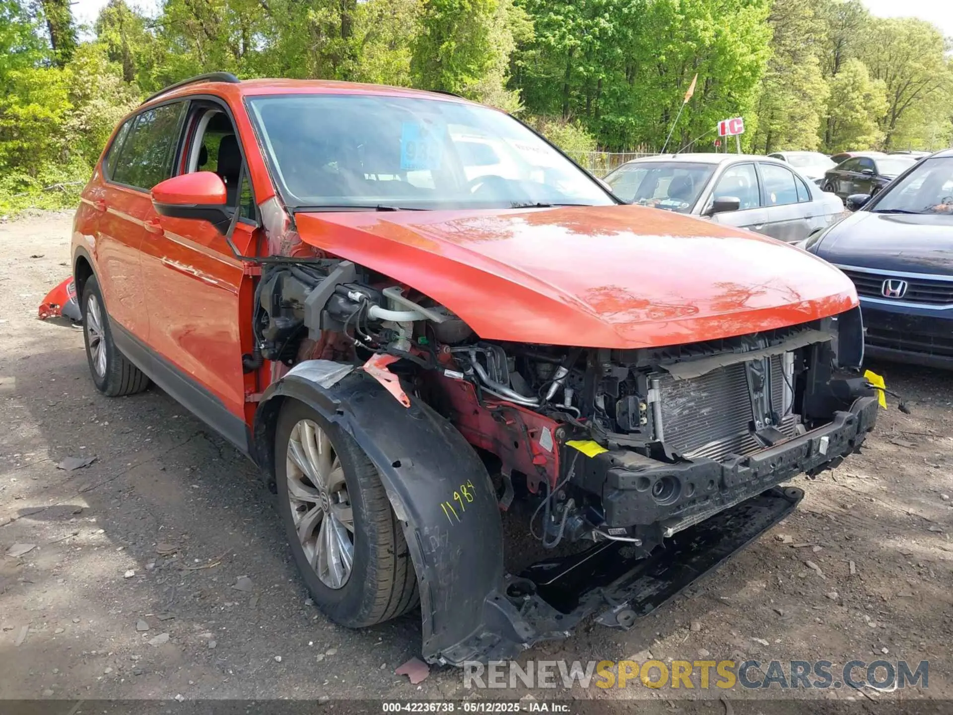 6 Photograph of a damaged car 3VV0B7AX8KM165178 VOLKSWAGEN TIGUAN 2019