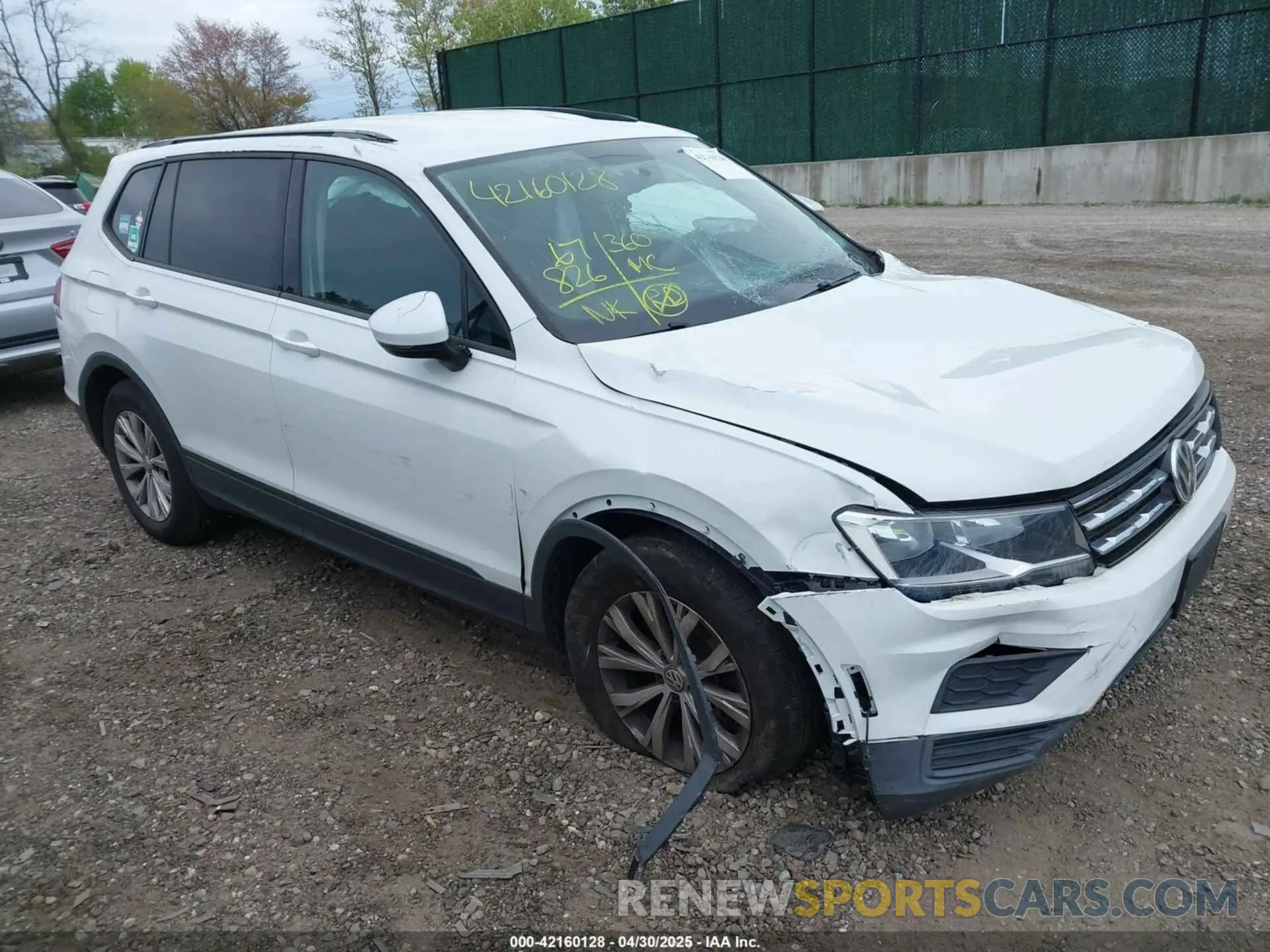 1 Фотография поврежденного автомобиля 3VV0B7AX9KM055305 VOLKSWAGEN TIGUAN 2019