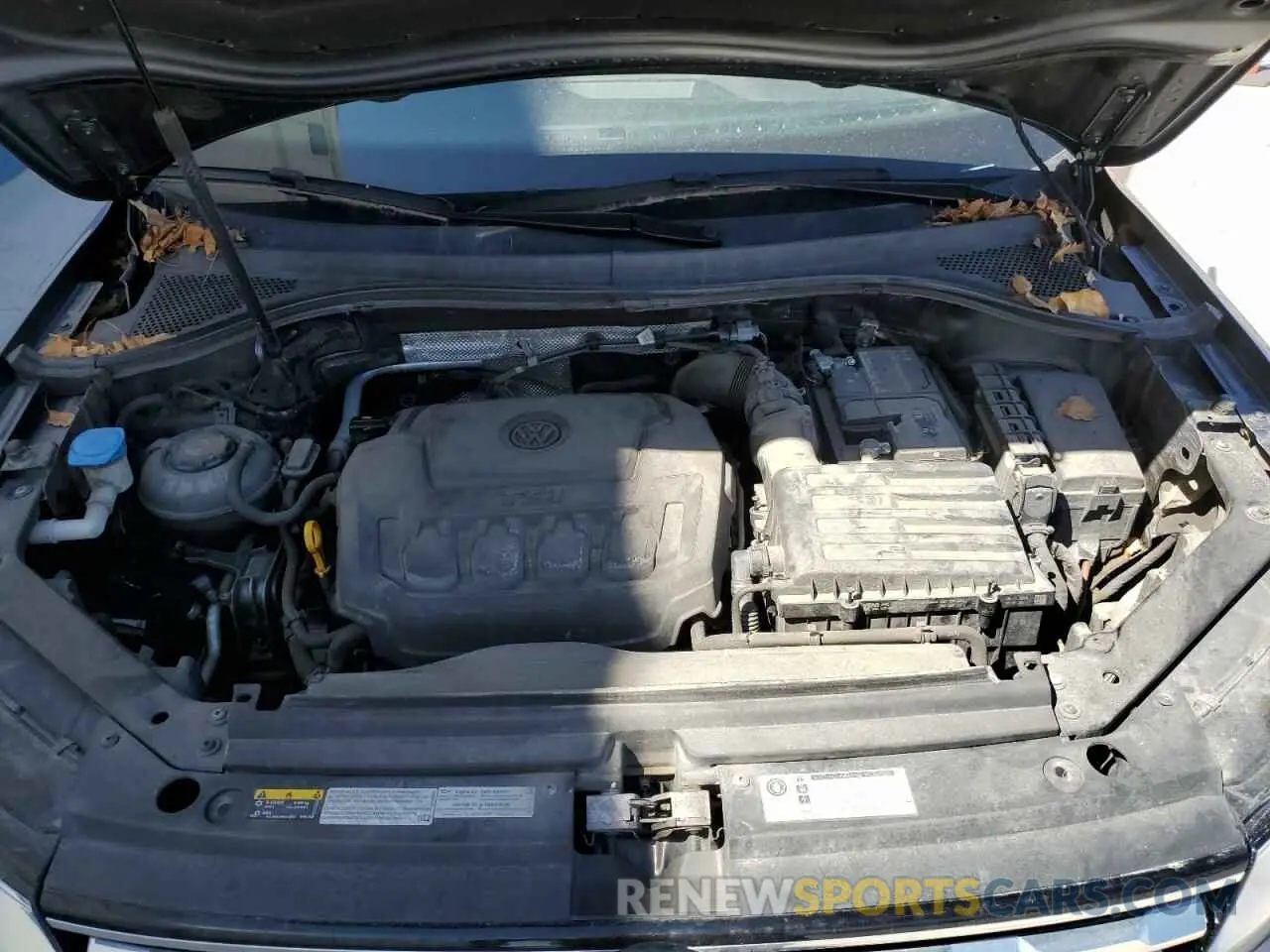 12 Photograph of a damaged car 3VV0B7AX9KM058768 VOLKSWAGEN TIGUAN 2019