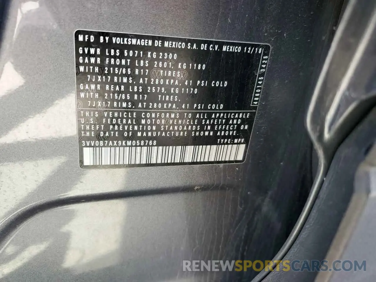 13 Photograph of a damaged car 3VV0B7AX9KM058768 VOLKSWAGEN TIGUAN 2019