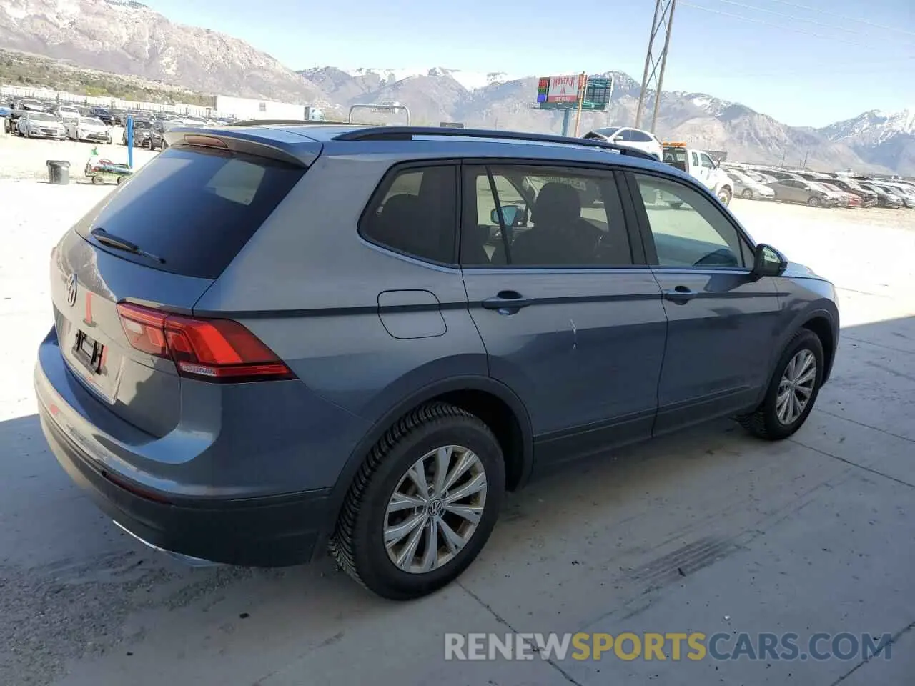 3 Photograph of a damaged car 3VV0B7AX9KM058768 VOLKSWAGEN TIGUAN 2019
