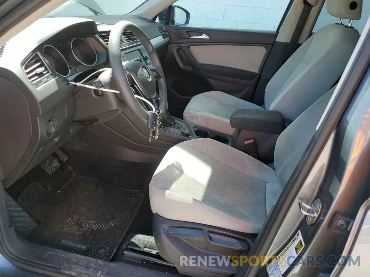 7 Photograph of a damaged car 3VV0B7AX9KM058768 VOLKSWAGEN TIGUAN 2019