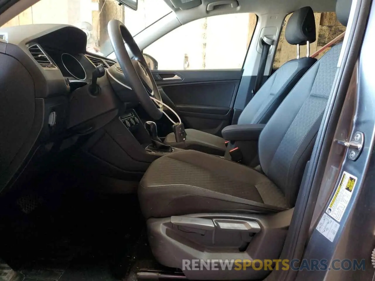 7 Photograph of a damaged car 3VV1B7AX4KM197193 VOLKSWAGEN TIGUAN 2019