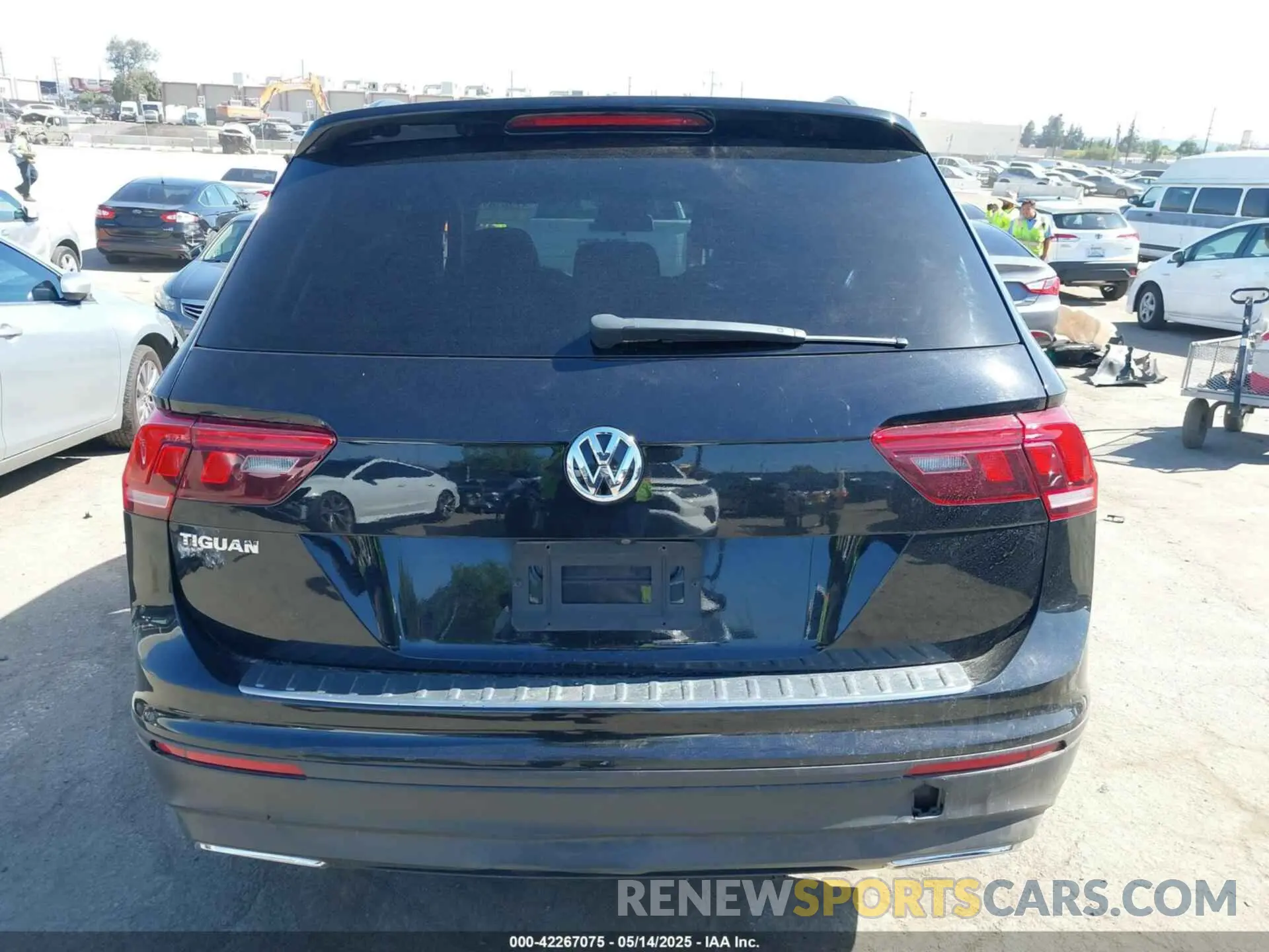 15 Фотография поврежденного автомобиля 3VV1B7AX5KM187174 VOLKSWAGEN TIGUAN 2019