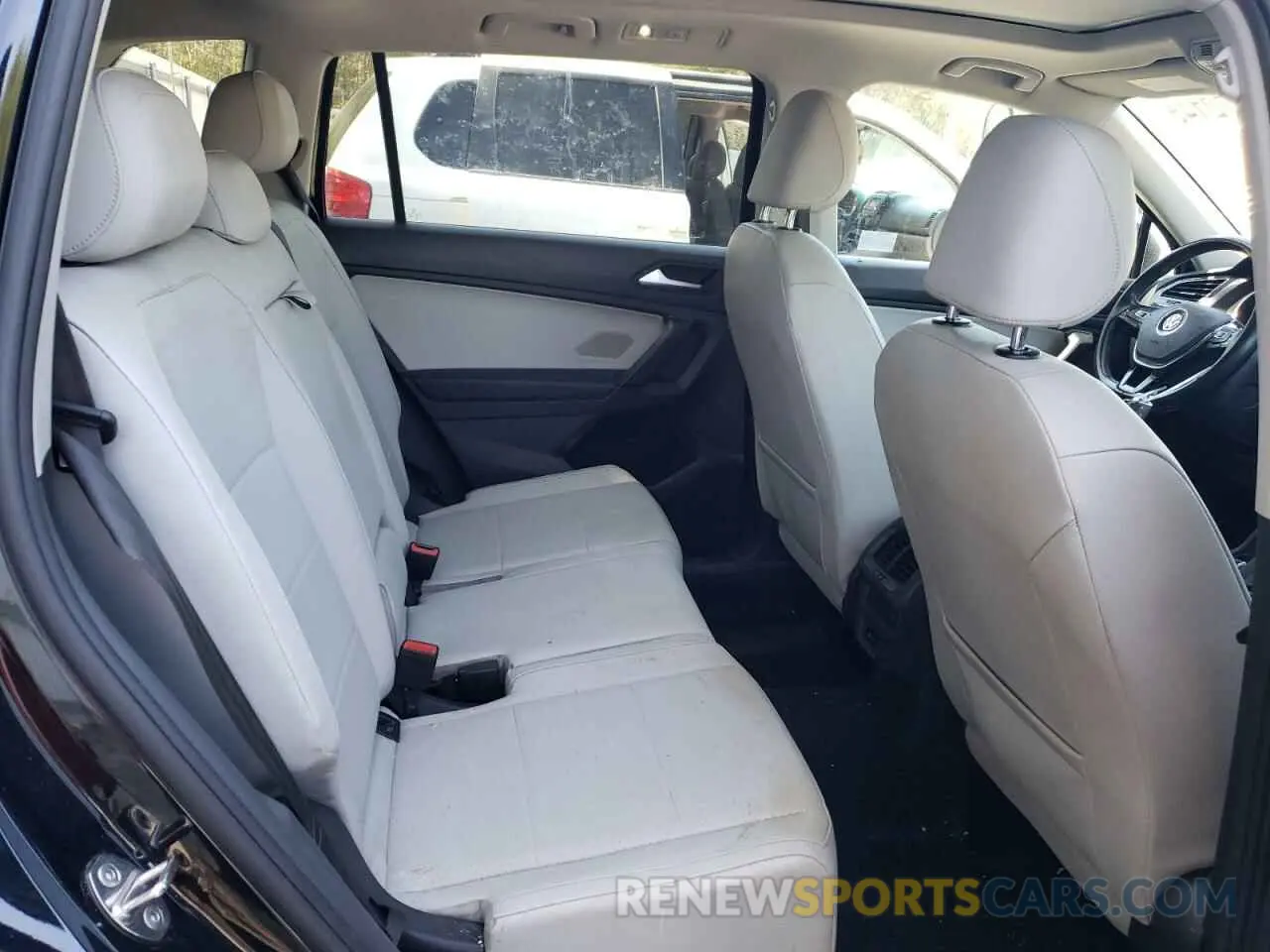 11 Фотография поврежденного автомобиля 3VV2B7AX0KM085656 VOLKSWAGEN TIGUAN 2019