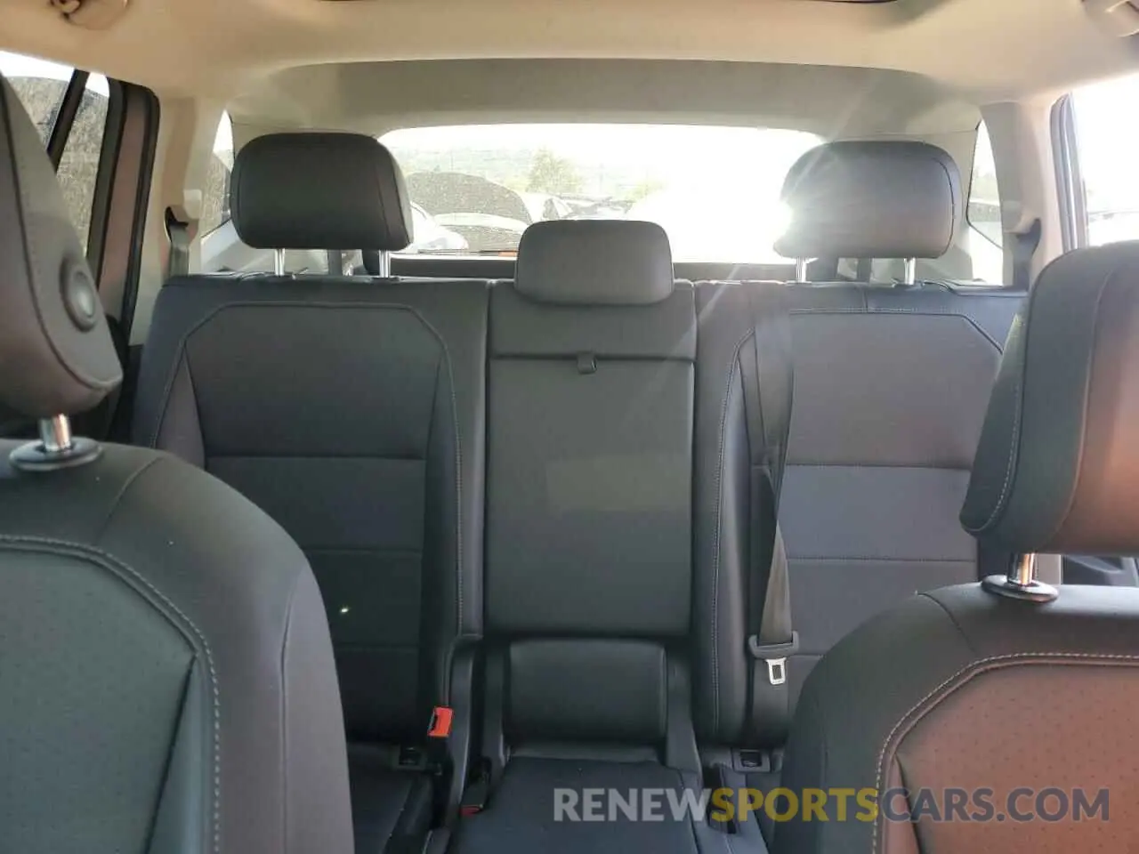 10 Photograph of a damaged car 3VV2B7AX0KM110961 VOLKSWAGEN TIGUAN 2019