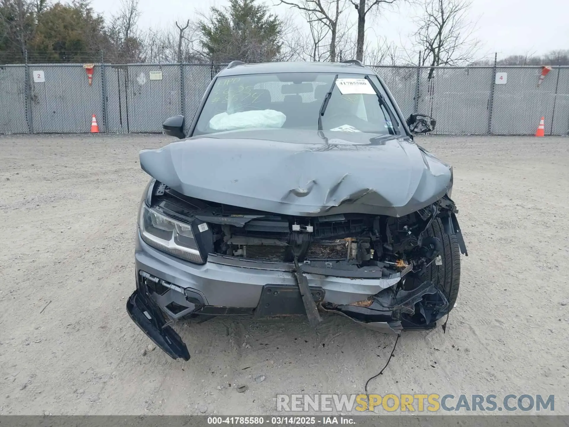 12 Фотография поврежденного автомобиля 3VV2B7AX0KM186146 VOLKSWAGEN TIGUAN 2019