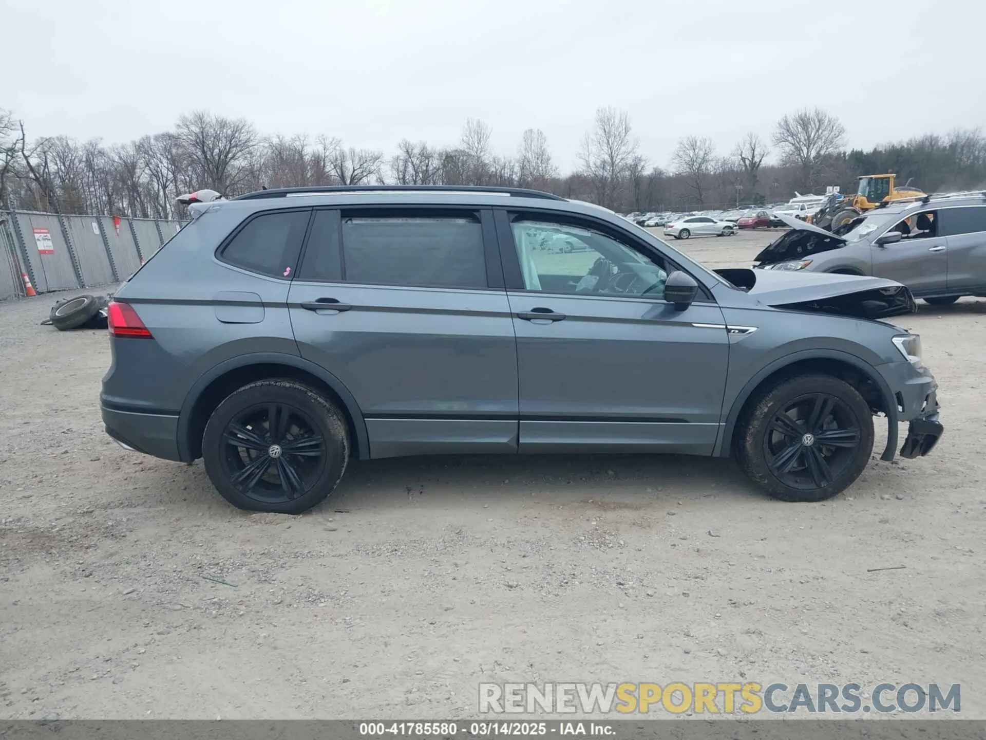 13 Фотография поврежденного автомобиля 3VV2B7AX0KM186146 VOLKSWAGEN TIGUAN 2019