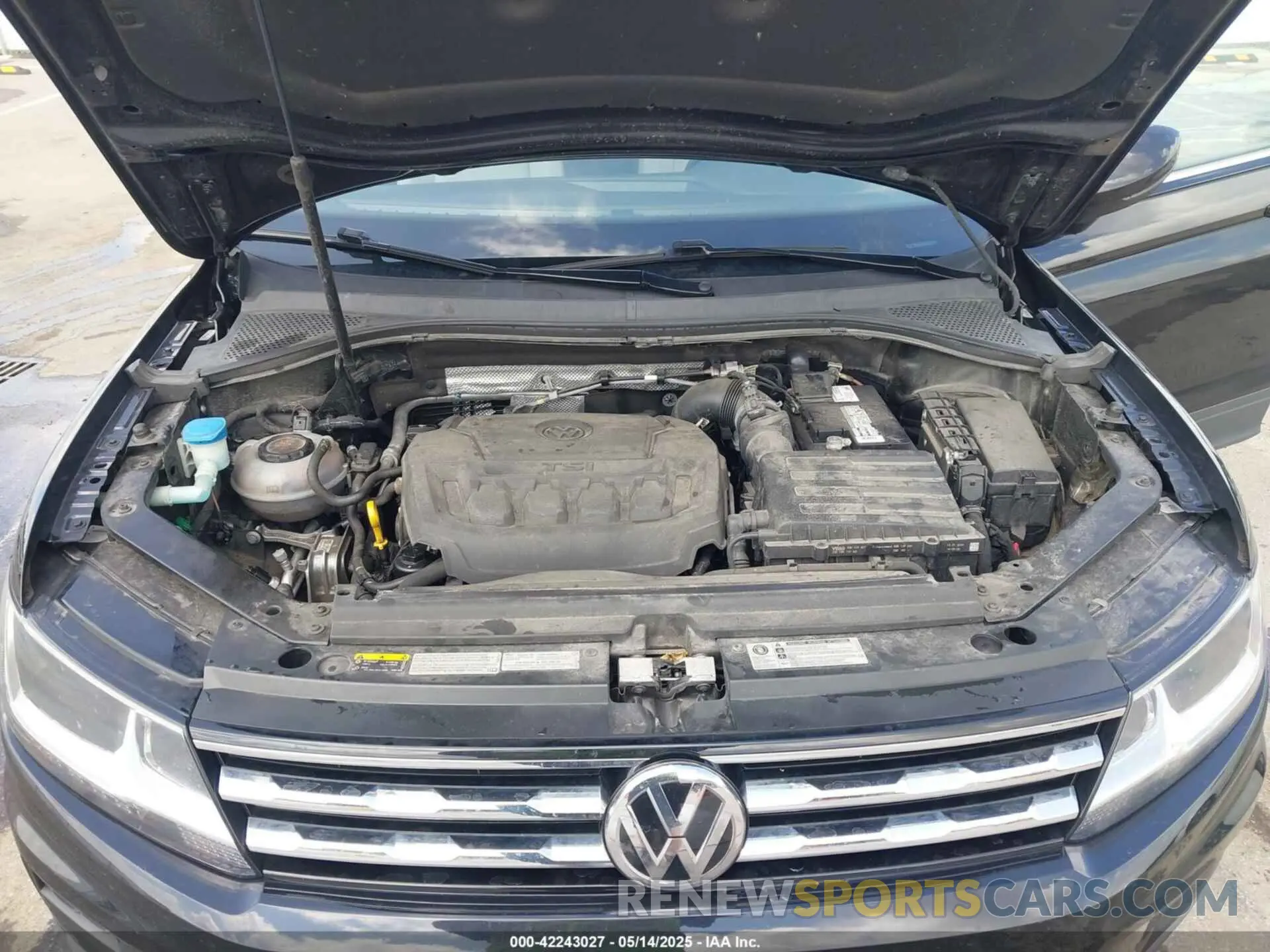 10 Photograph of a damaged car 3VV2B7AX0KM189726 VOLKSWAGEN TIGUAN 2019