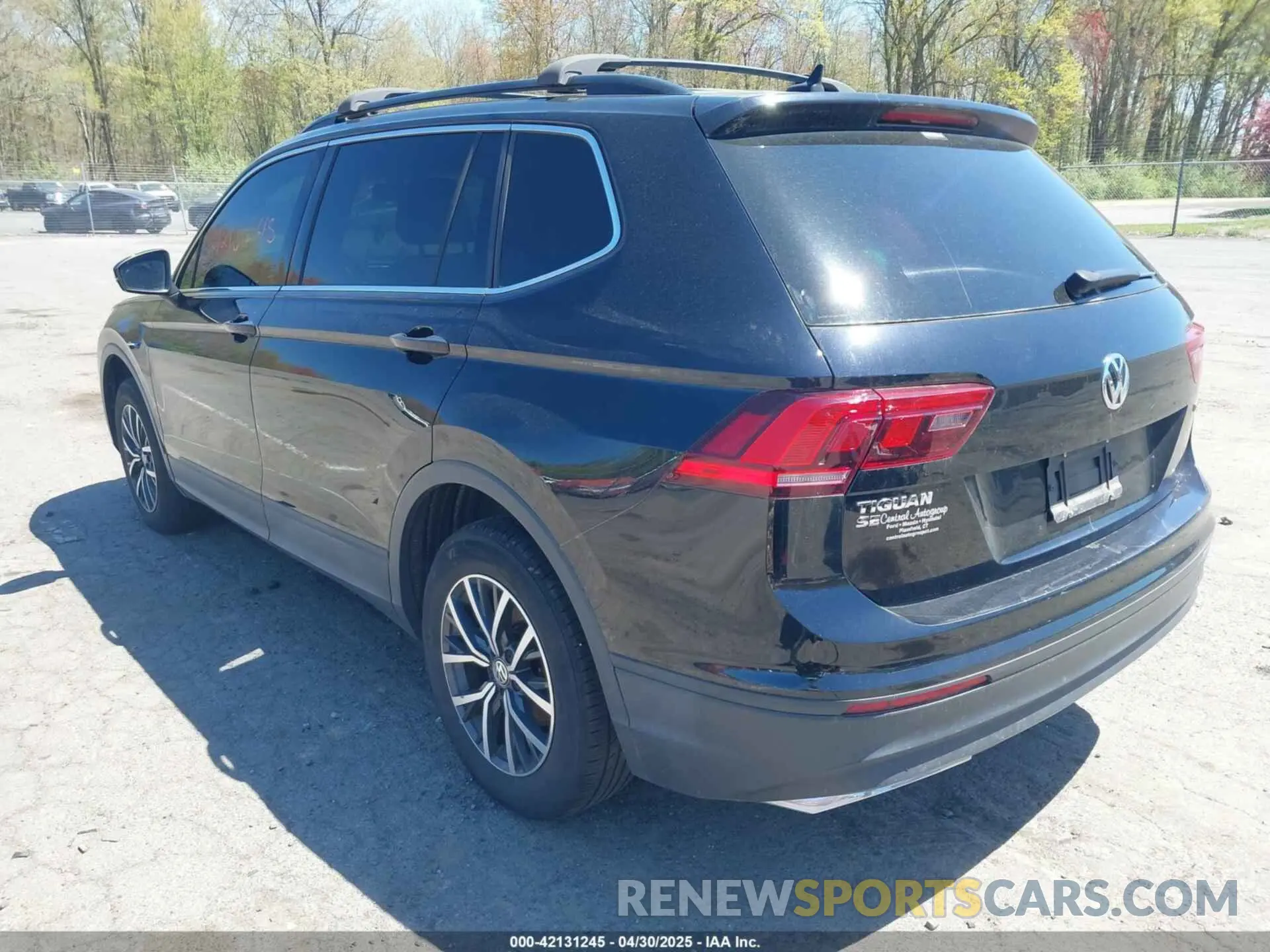 3 Фотография поврежденного автомобиля 3VV2B7AX1KM150482 VOLKSWAGEN TIGUAN 2019