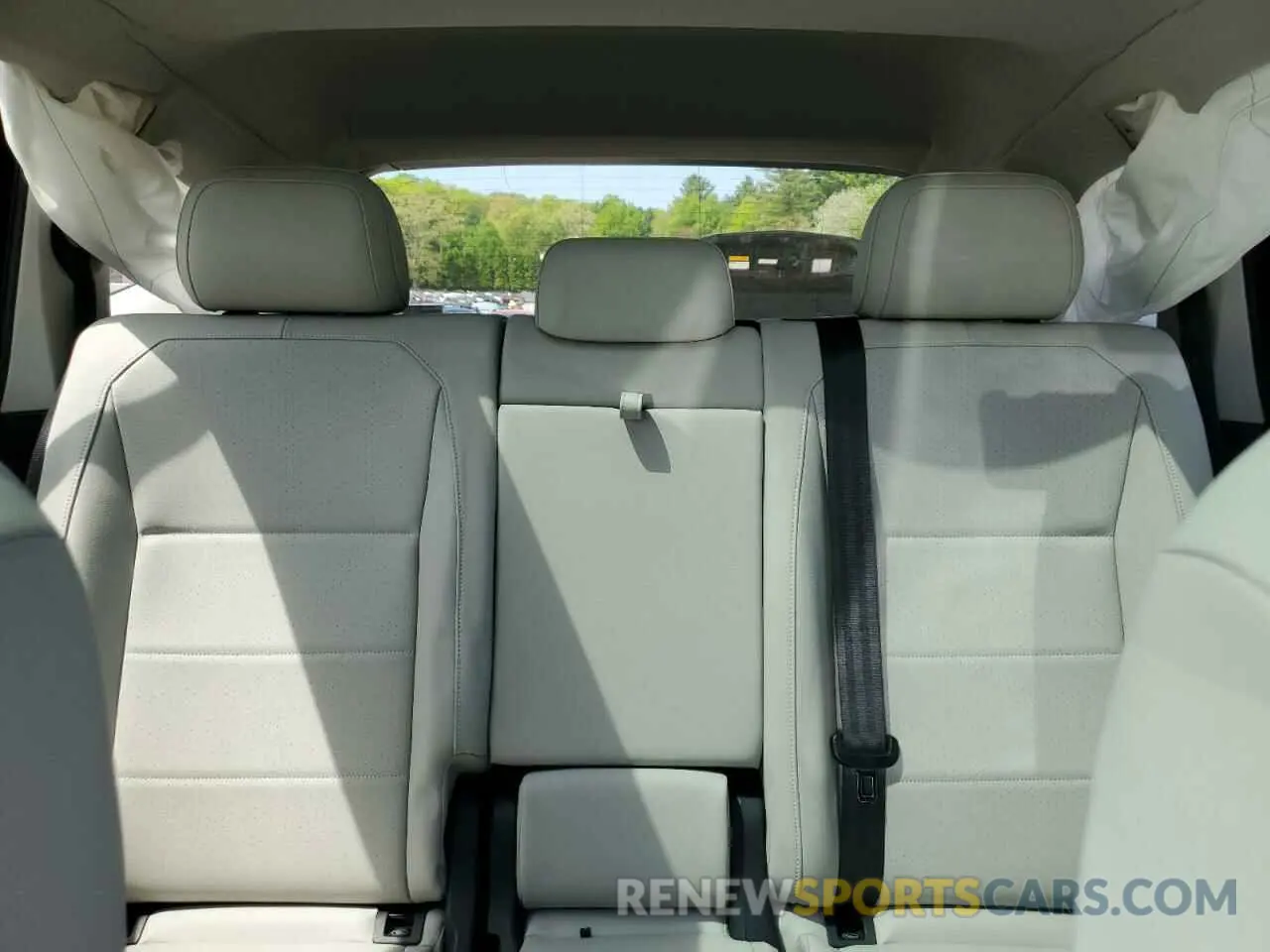 10 Photograph of a damaged car 3VV2B7AX2KM004155 VOLKSWAGEN TIGUAN 2019