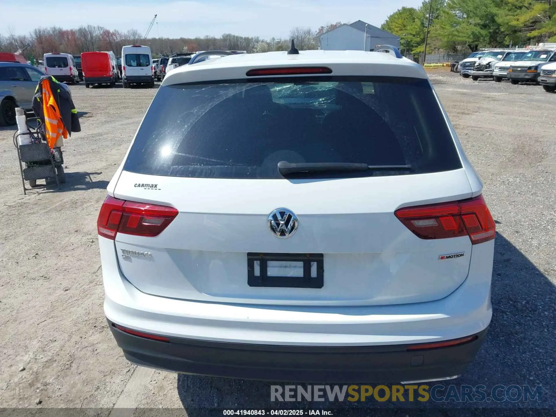 16 Фотография поврежденного автомобиля 3VV2B7AX2KM076540 VOLKSWAGEN TIGUAN 2019