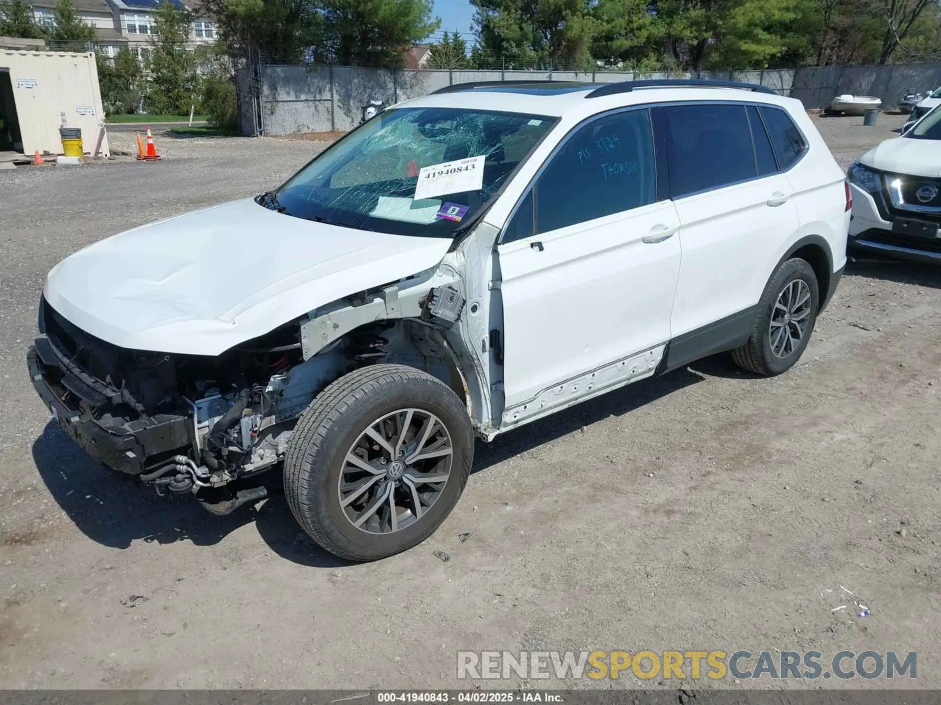 2 Фотография поврежденного автомобиля 3VV2B7AX2KM076540 VOLKSWAGEN TIGUAN 2019