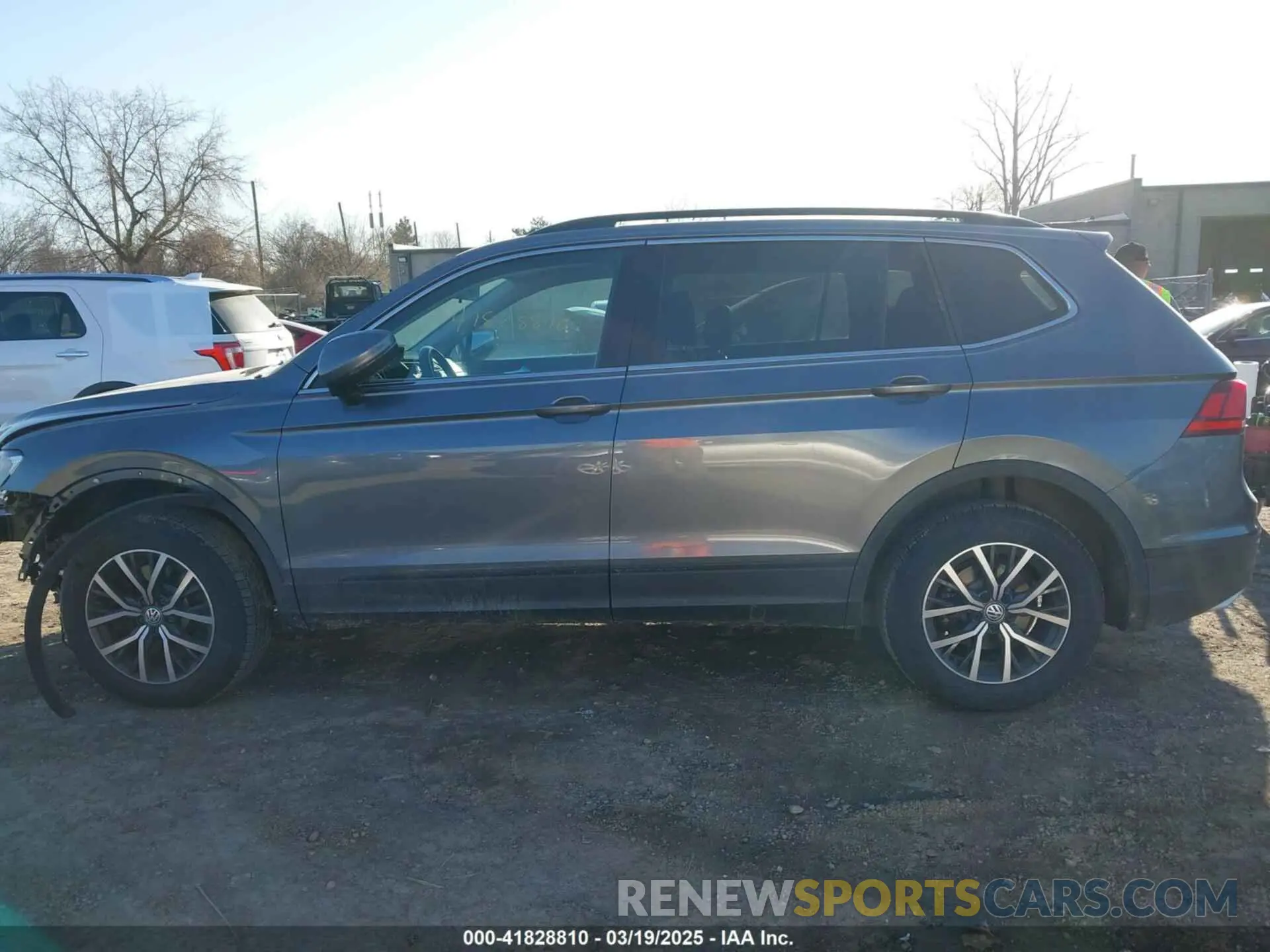 14 Фотография поврежденного автомобиля 3VV2B7AX4KM076572 VOLKSWAGEN TIGUAN 2019