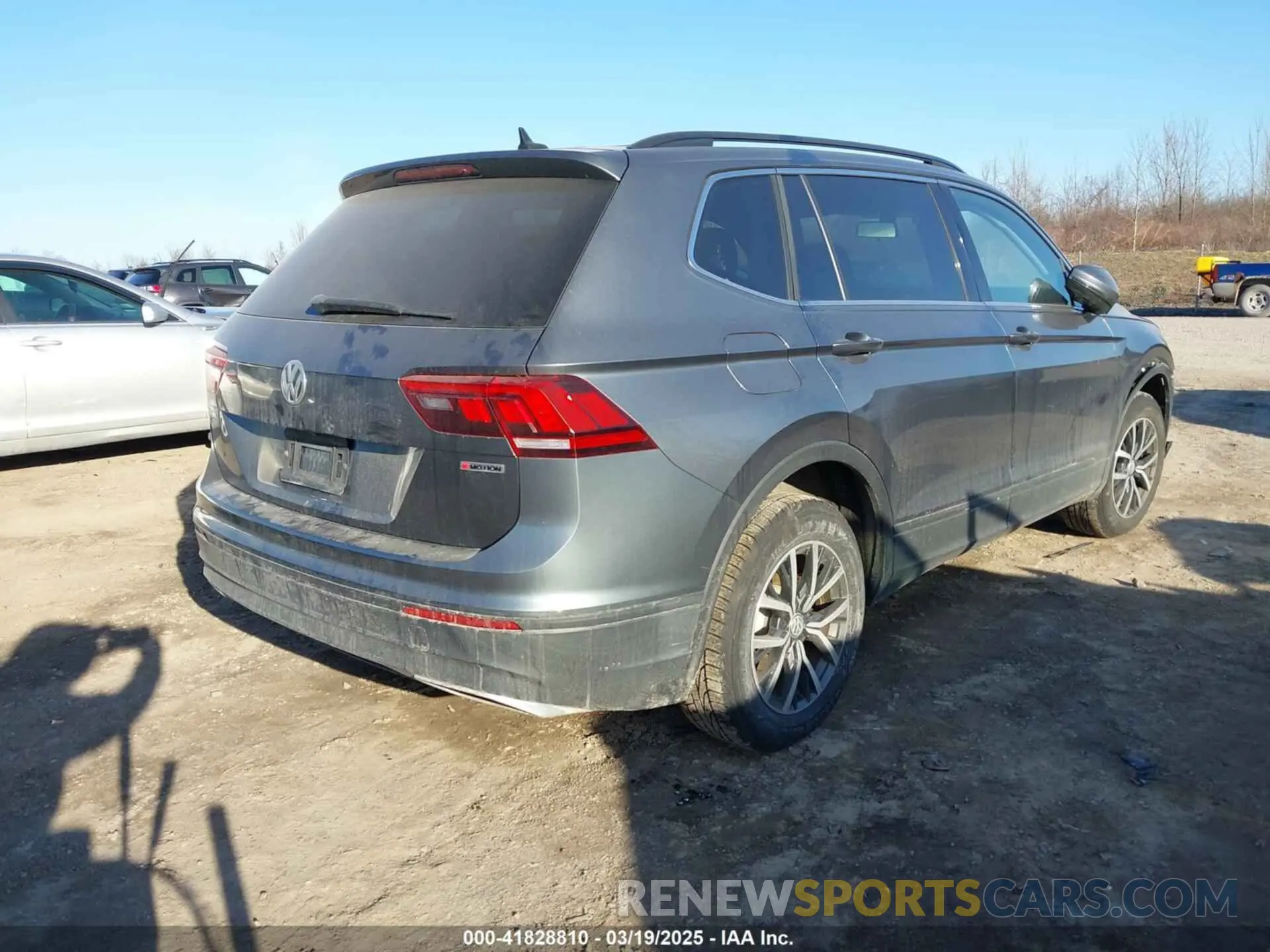 4 Фотография поврежденного автомобиля 3VV2B7AX4KM076572 VOLKSWAGEN TIGUAN 2019