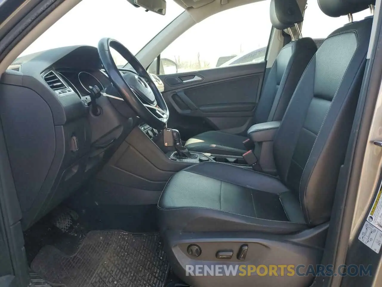 7 Фотография поврежденного автомобиля 3VV2B7AX5KM024450 VOLKSWAGEN TIGUAN 2019