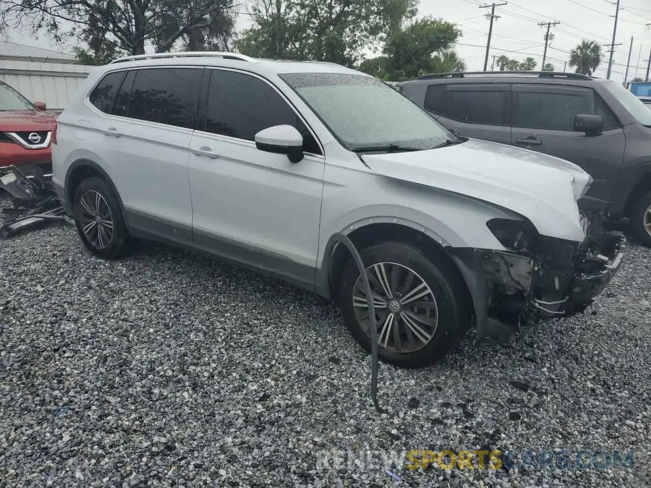 4 Photograph of a damaged car 3VV2B7AX5KM055942 VOLKSWAGEN TIGUAN 2019
