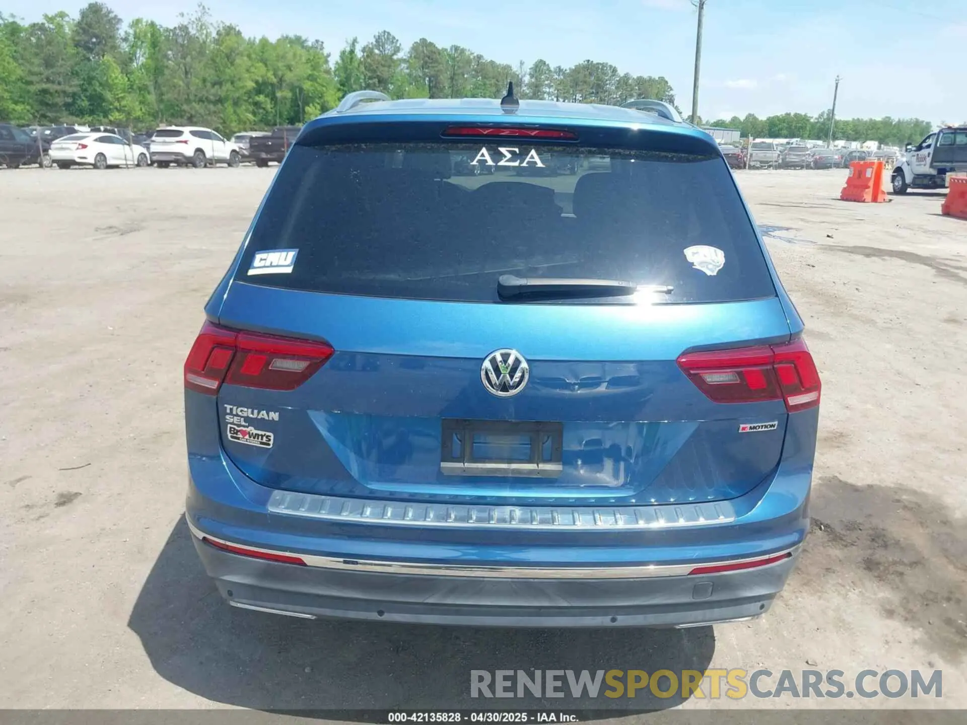 17 Фотография поврежденного автомобиля 3VV2B7AX5KM062339 VOLKSWAGEN TIGUAN 2019