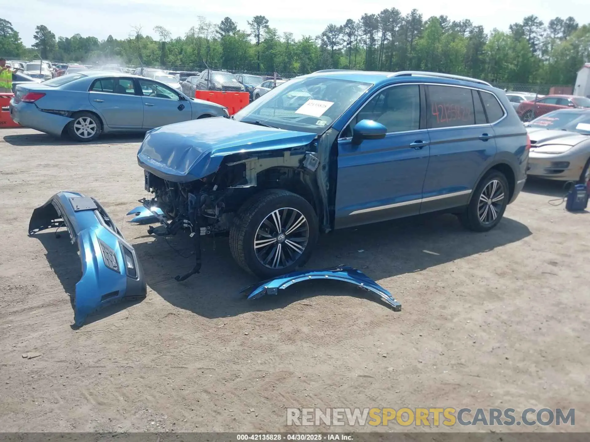 2 Фотография поврежденного автомобиля 3VV2B7AX5KM062339 VOLKSWAGEN TIGUAN 2019