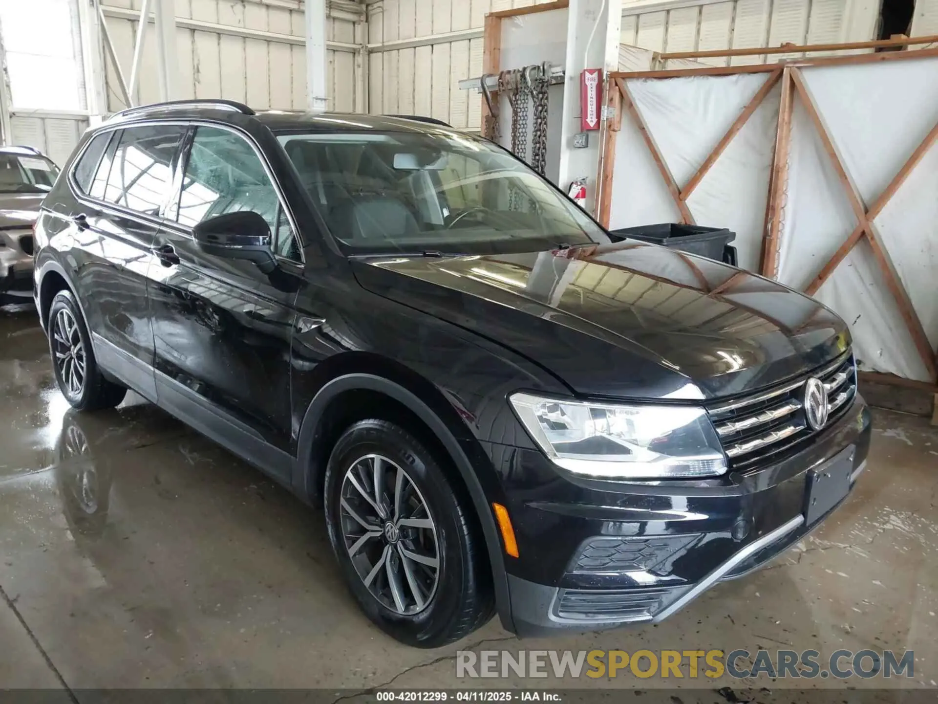 1 Photograph of a damaged car 3VV2B7AX5KM074555 VOLKSWAGEN TIGUAN 2019