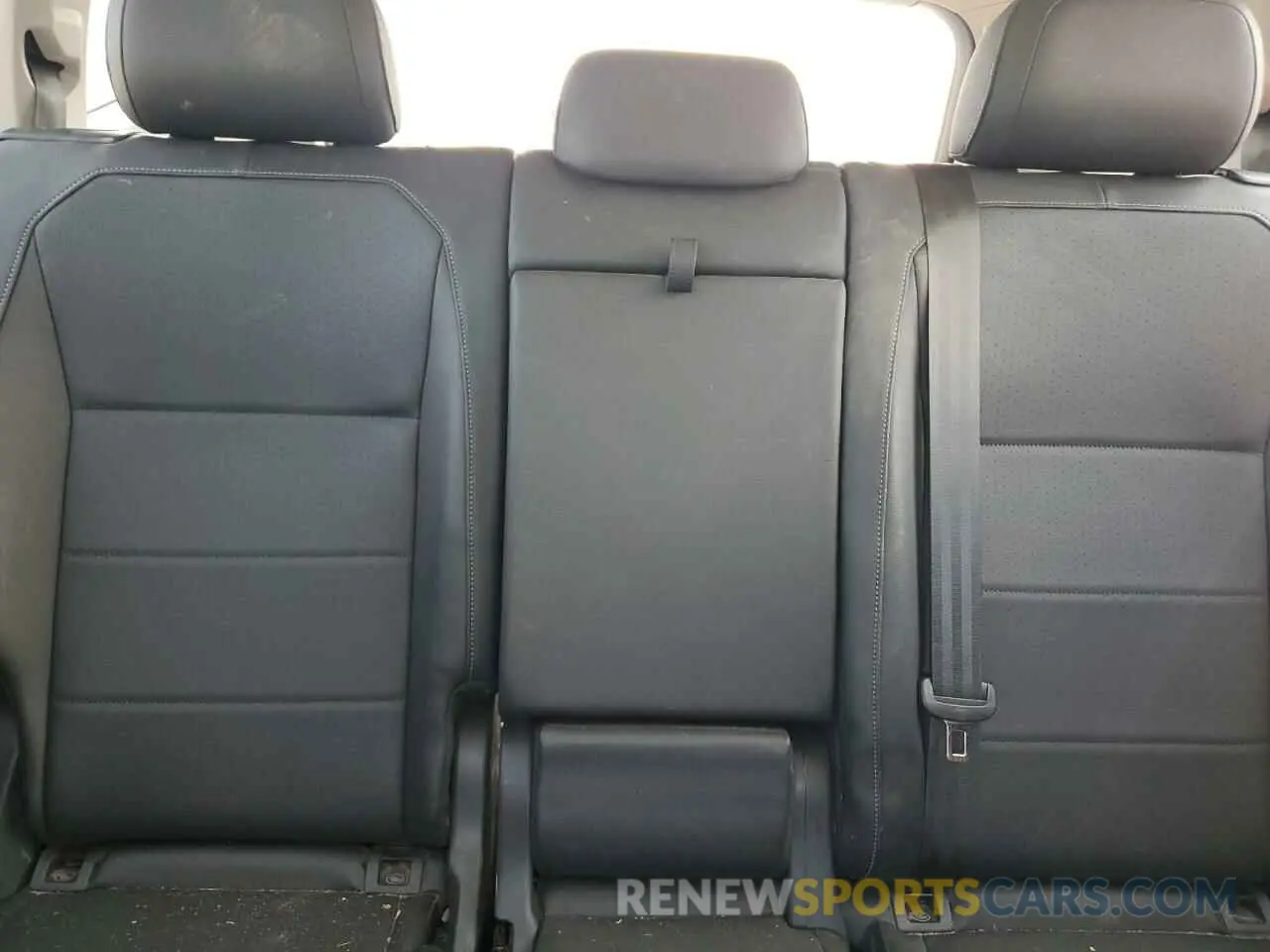 10 Photograph of a damaged car 3VV2B7AX5KM089363 VOLKSWAGEN TIGUAN 2019