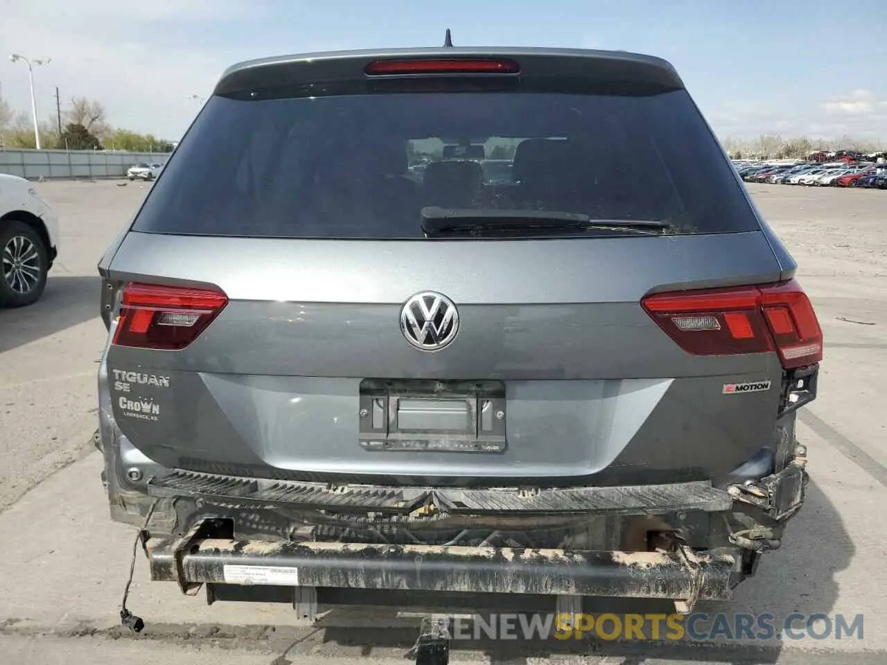 6 Photograph of a damaged car 3VV2B7AX5KM089363 VOLKSWAGEN TIGUAN 2019