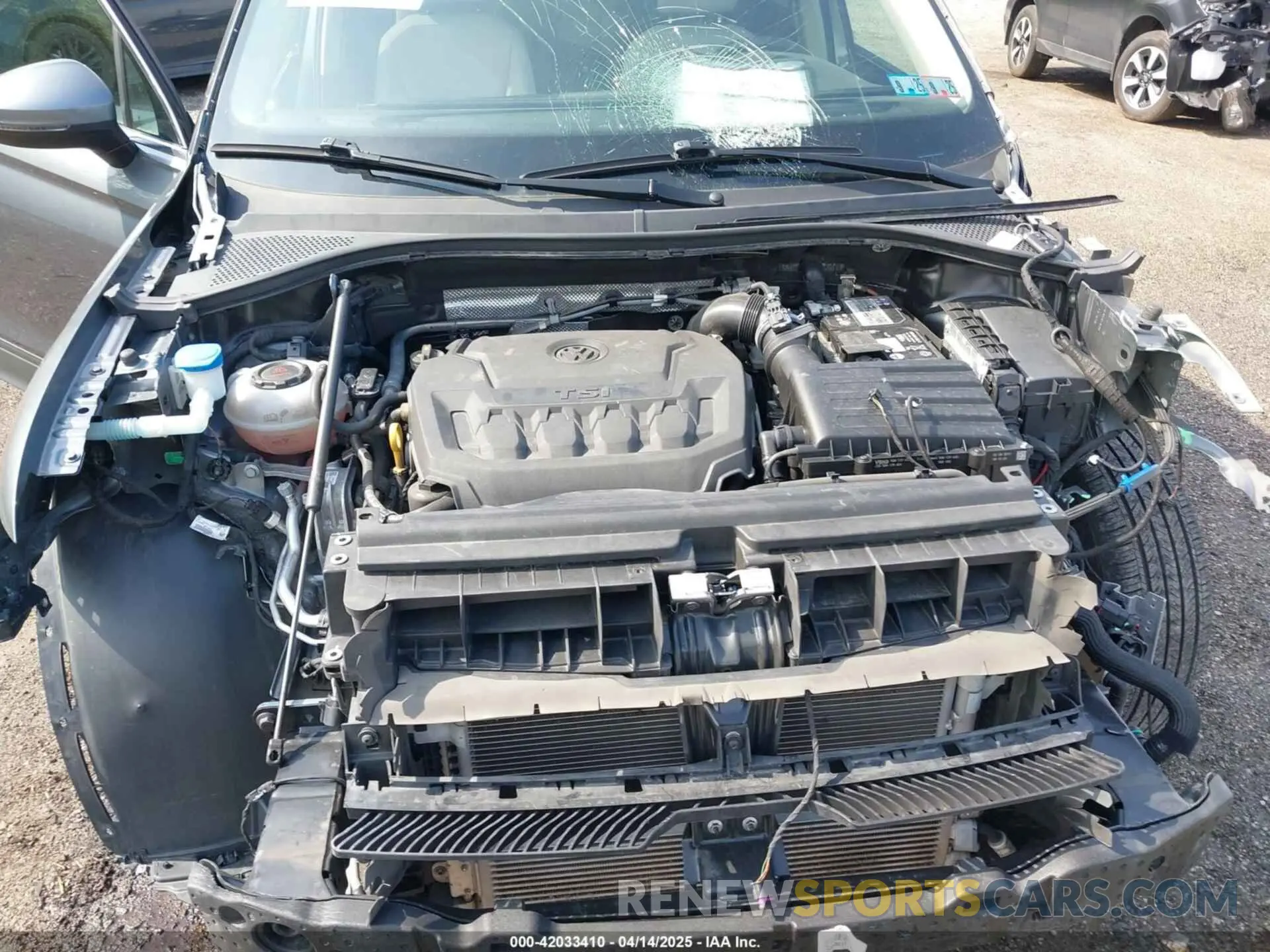 10 Photograph of a damaged car 3VV2B7AX5KM198454 VOLKSWAGEN TIGUAN 2019
