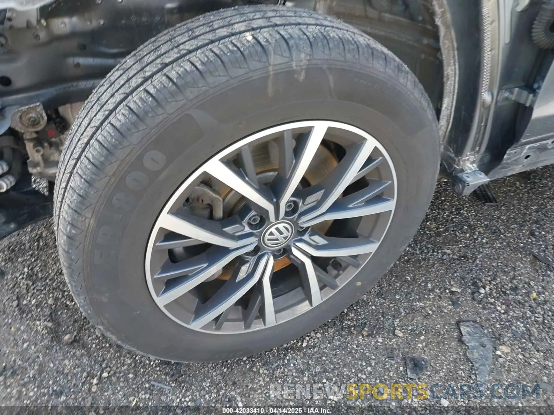 12 Photograph of a damaged car 3VV2B7AX5KM198454 VOLKSWAGEN TIGUAN 2019