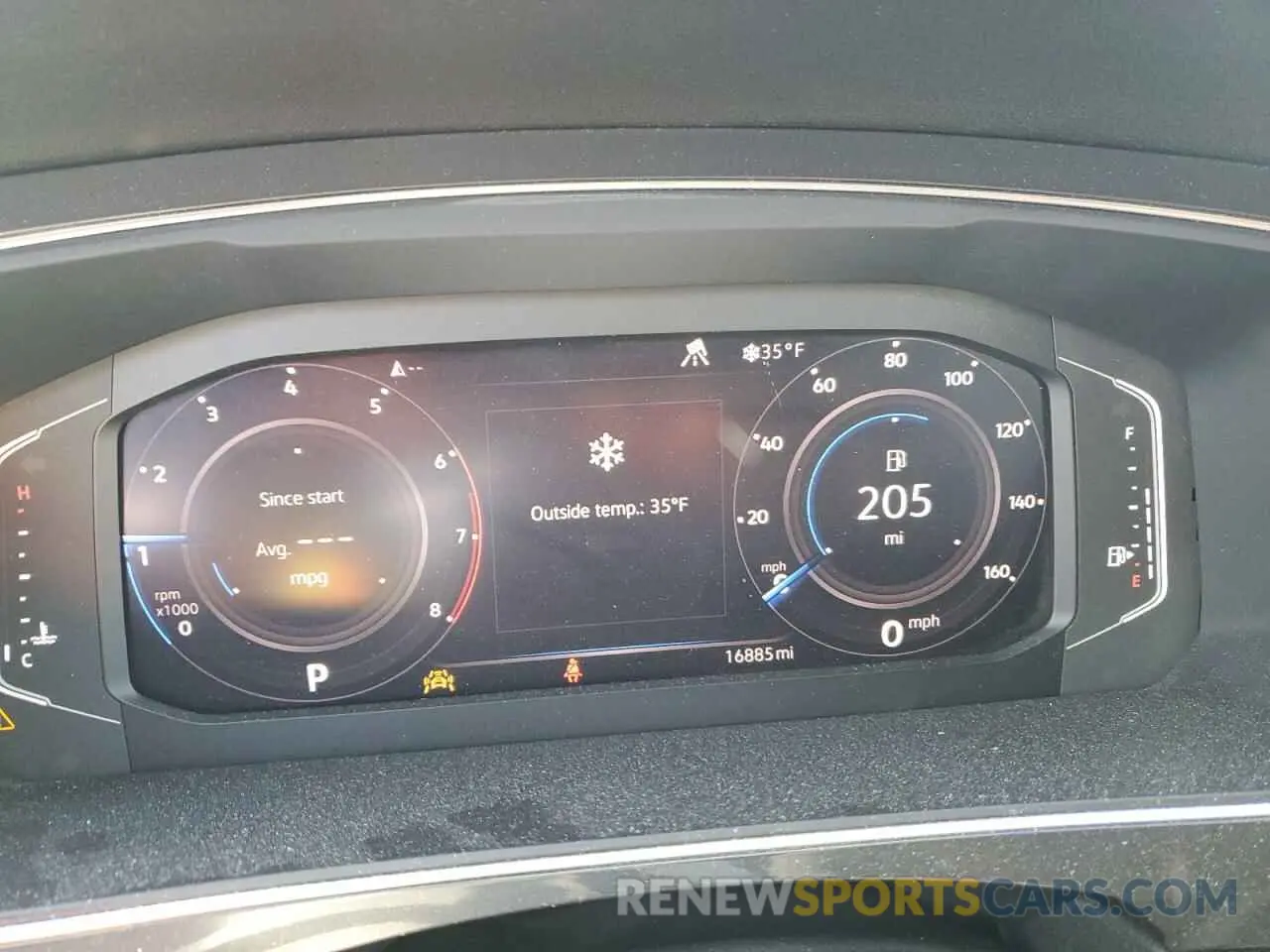 9 Photograph of a damaged car 3VV2B7AX6KM179699 VOLKSWAGEN TIGUAN 2019