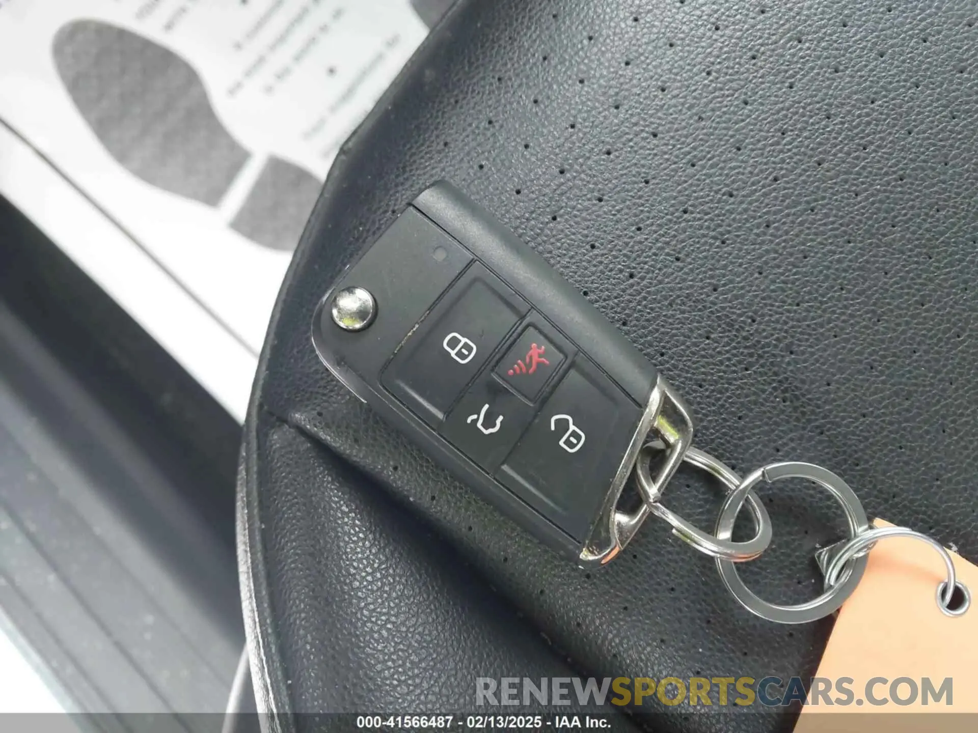 11 Photograph of a damaged car 3VV2B7AX6KM200843 VOLKSWAGEN TIGUAN 2019