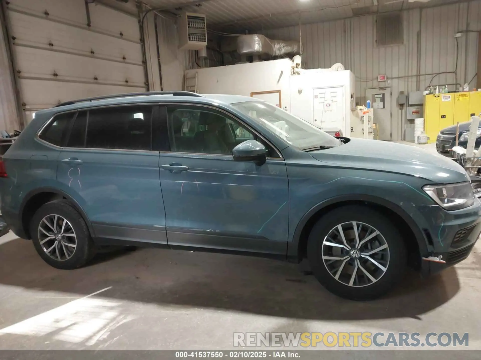 13 Фотография поврежденного автомобиля 3VV2B7AX7KM079093 VOLKSWAGEN TIGUAN 2019