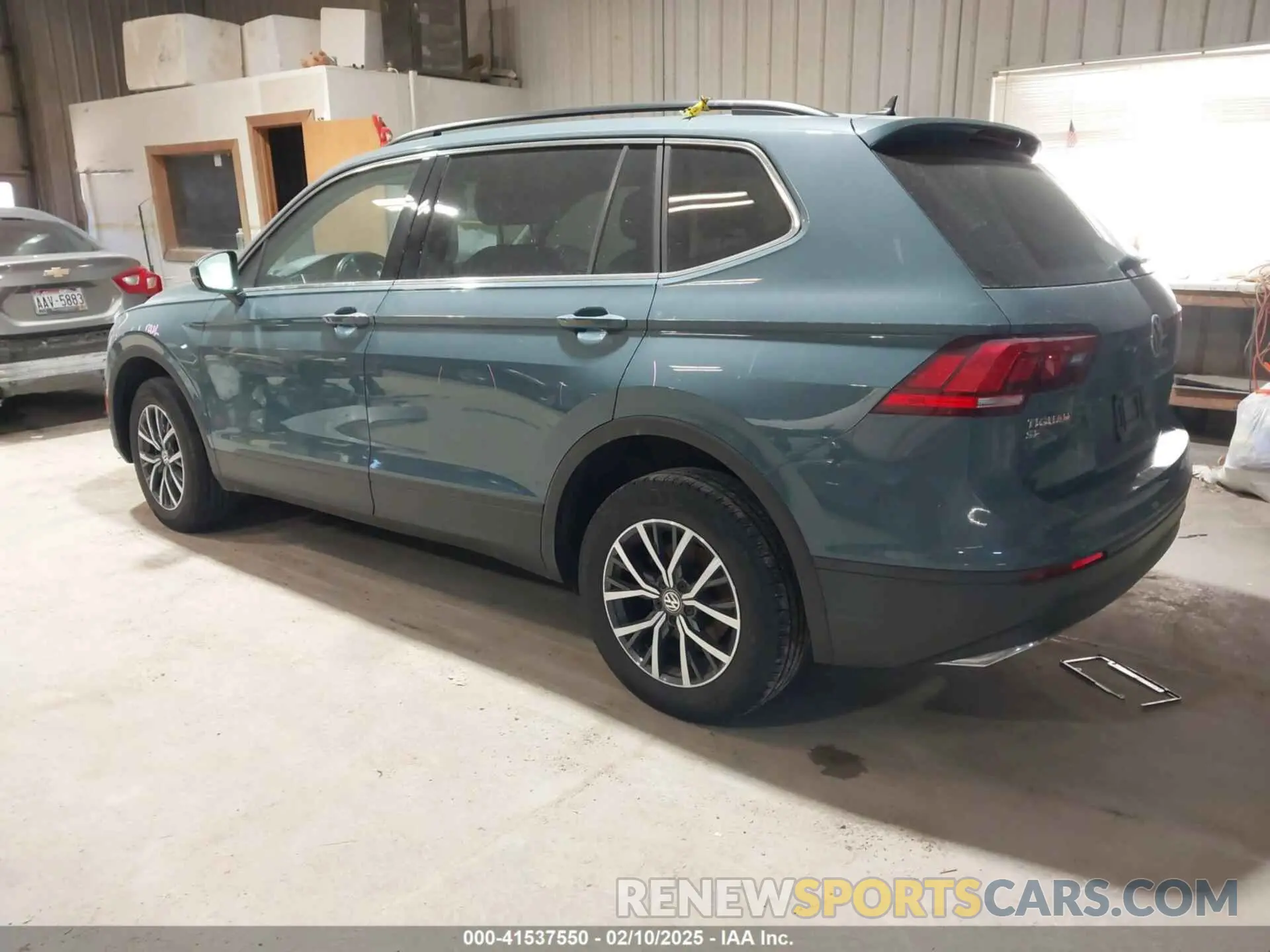 3 Фотография поврежденного автомобиля 3VV2B7AX7KM079093 VOLKSWAGEN TIGUAN 2019