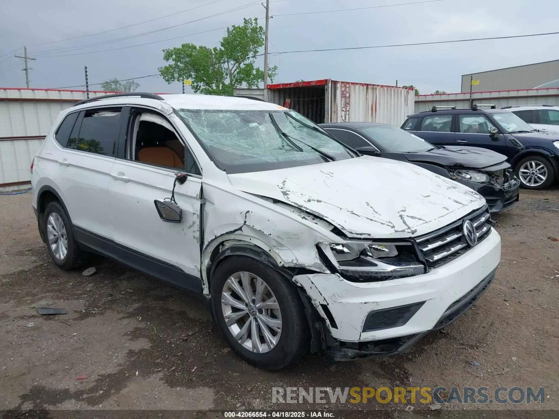 1 Photograph of a damaged car 3VV2B7AX7KM142659 VOLKSWAGEN TIGUAN 2019