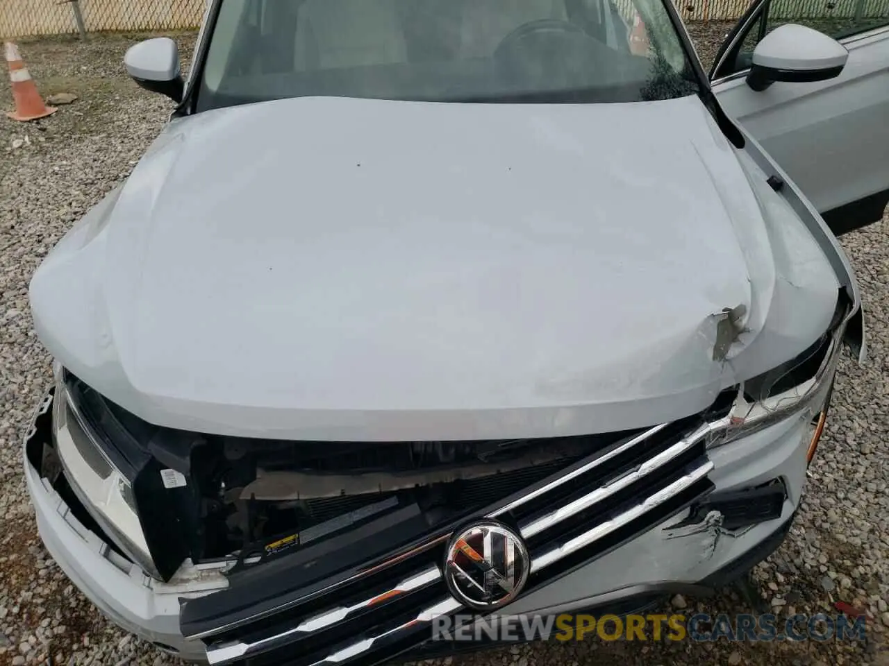 12 Photograph of a damaged car 3VV2B7AX8KM039878 VOLKSWAGEN TIGUAN 2019